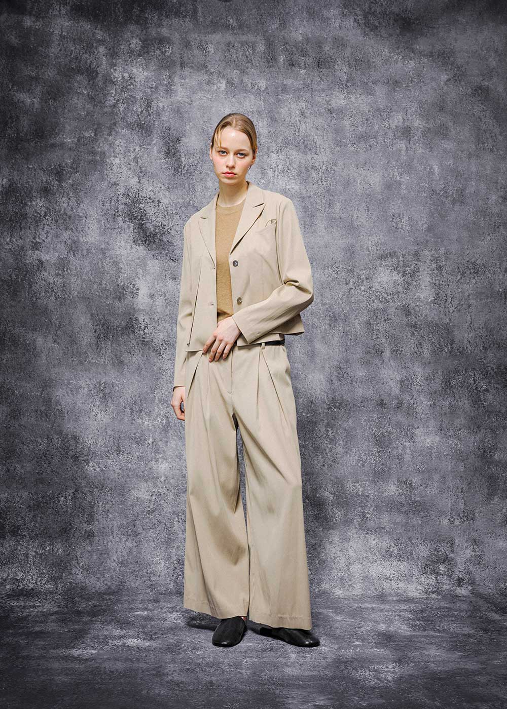 | 輕緞光感 | 曜影腰頭對比層次寬褲