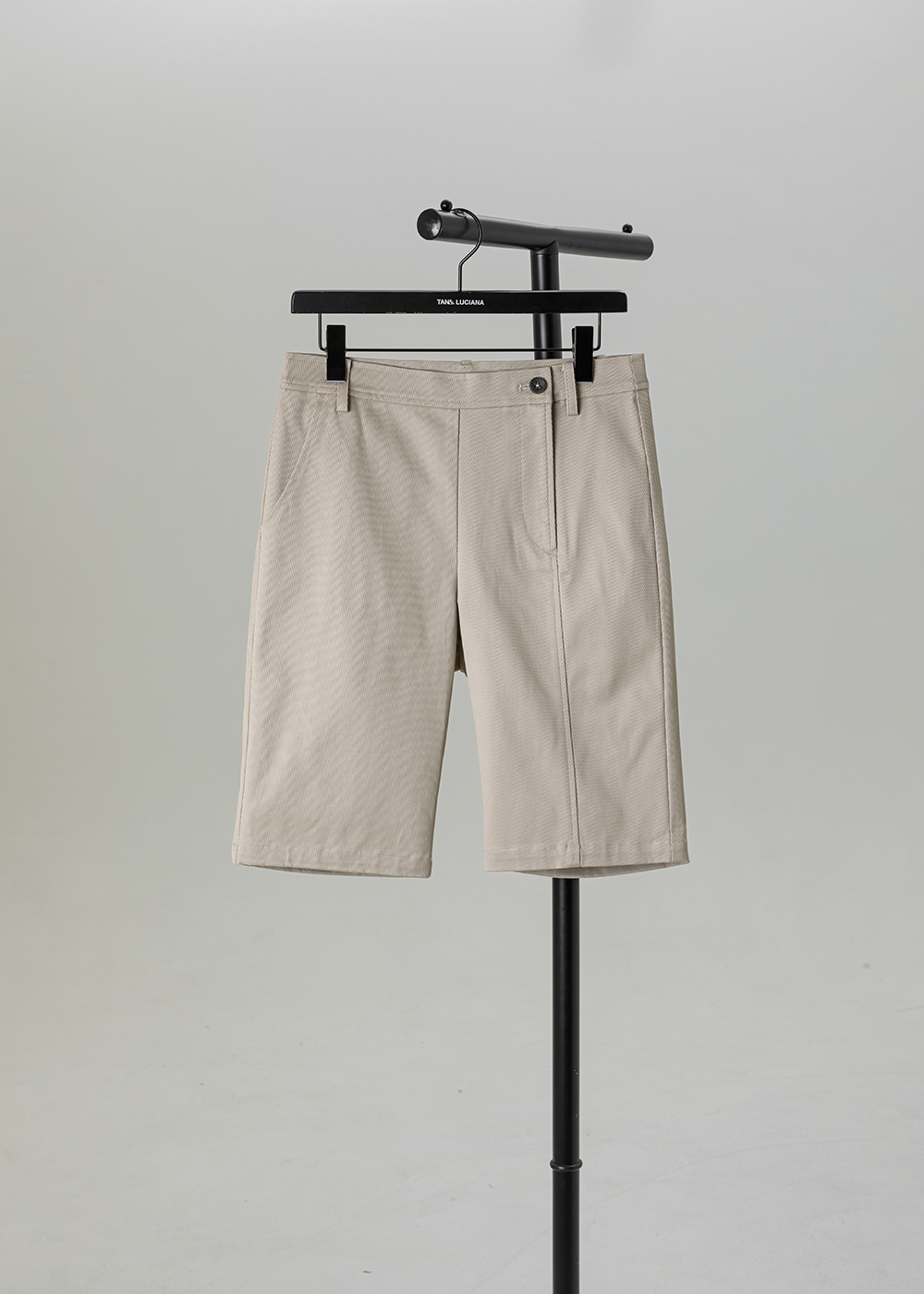 晨曦不對稱門襟飾片短褲 