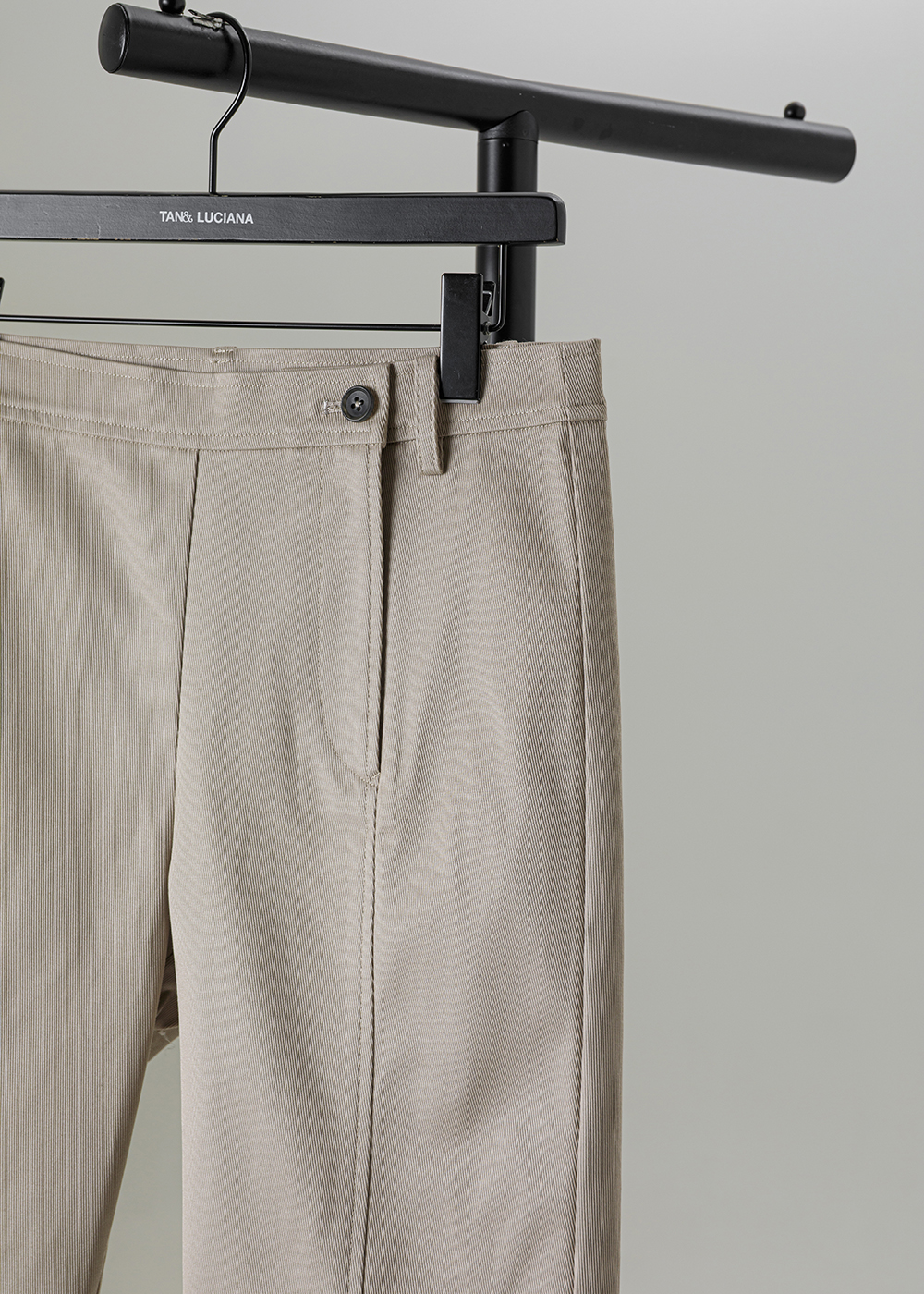 晨曦不對稱門襟飾片短褲 