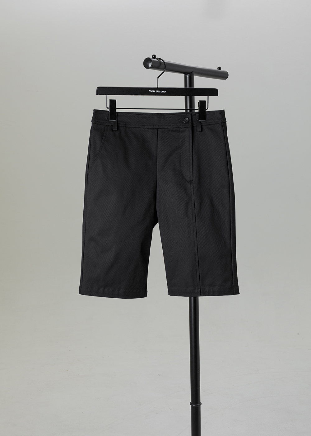 晨曦不對稱門襟飾片短褲 