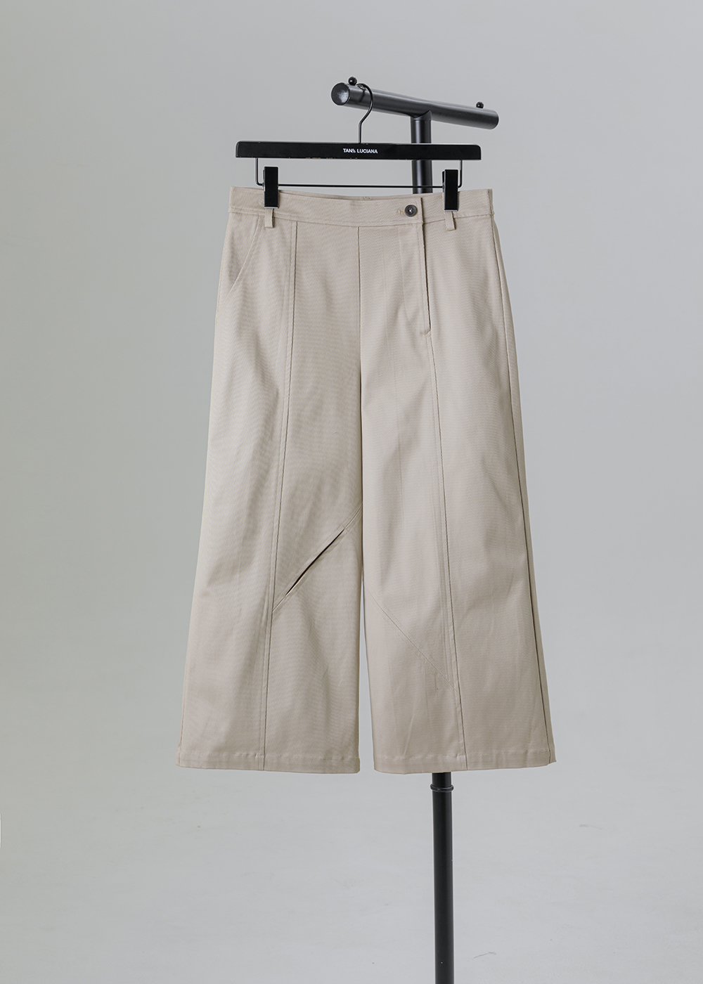 不對稱飾片開衩微寬八分長褲