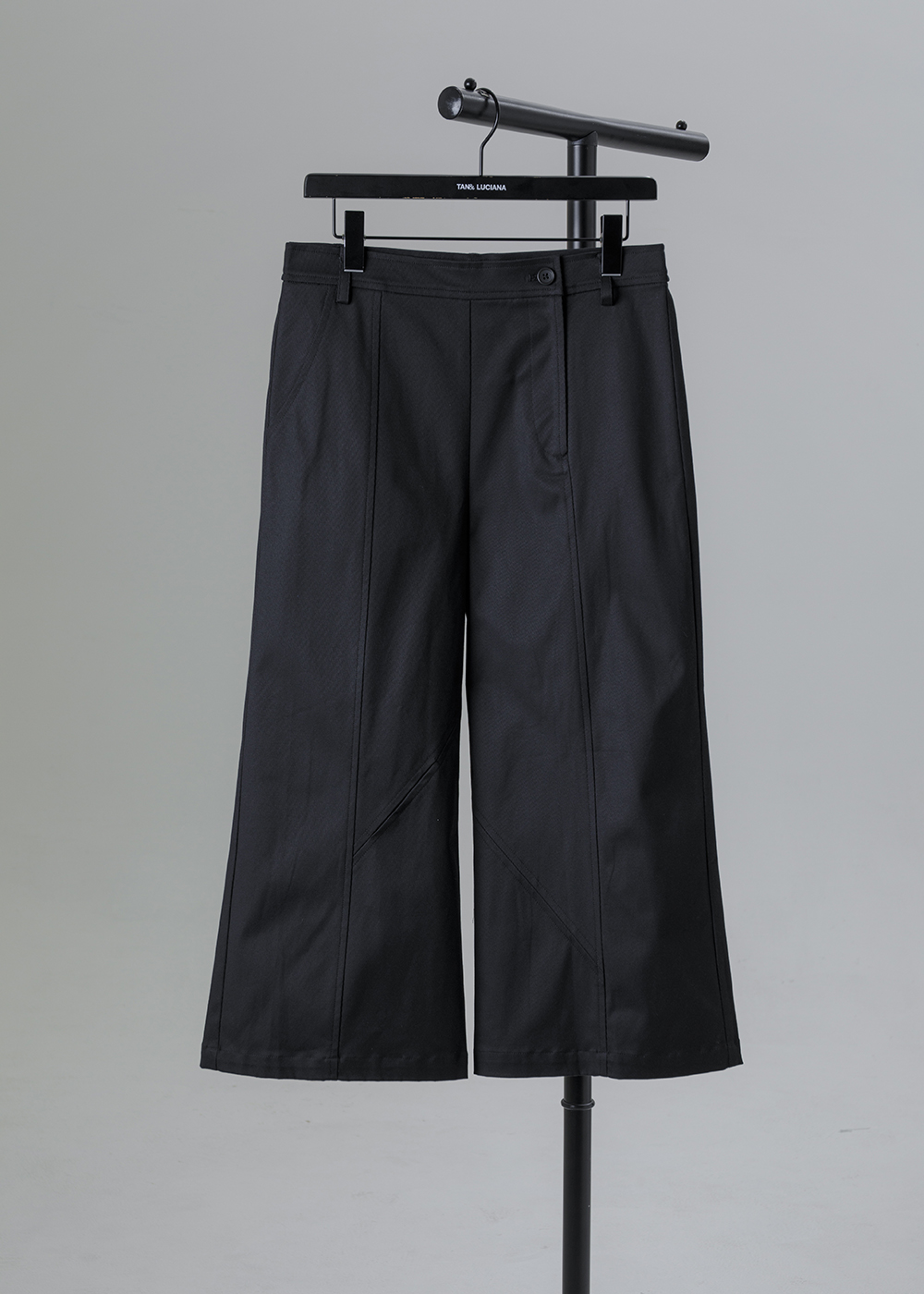 不對稱飾片開衩微寬八分長褲