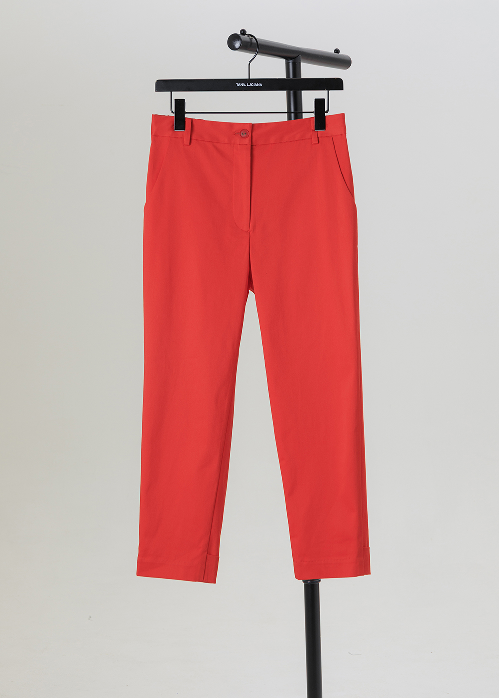 俐落修身直筒八分長褲・霧光微彈棉