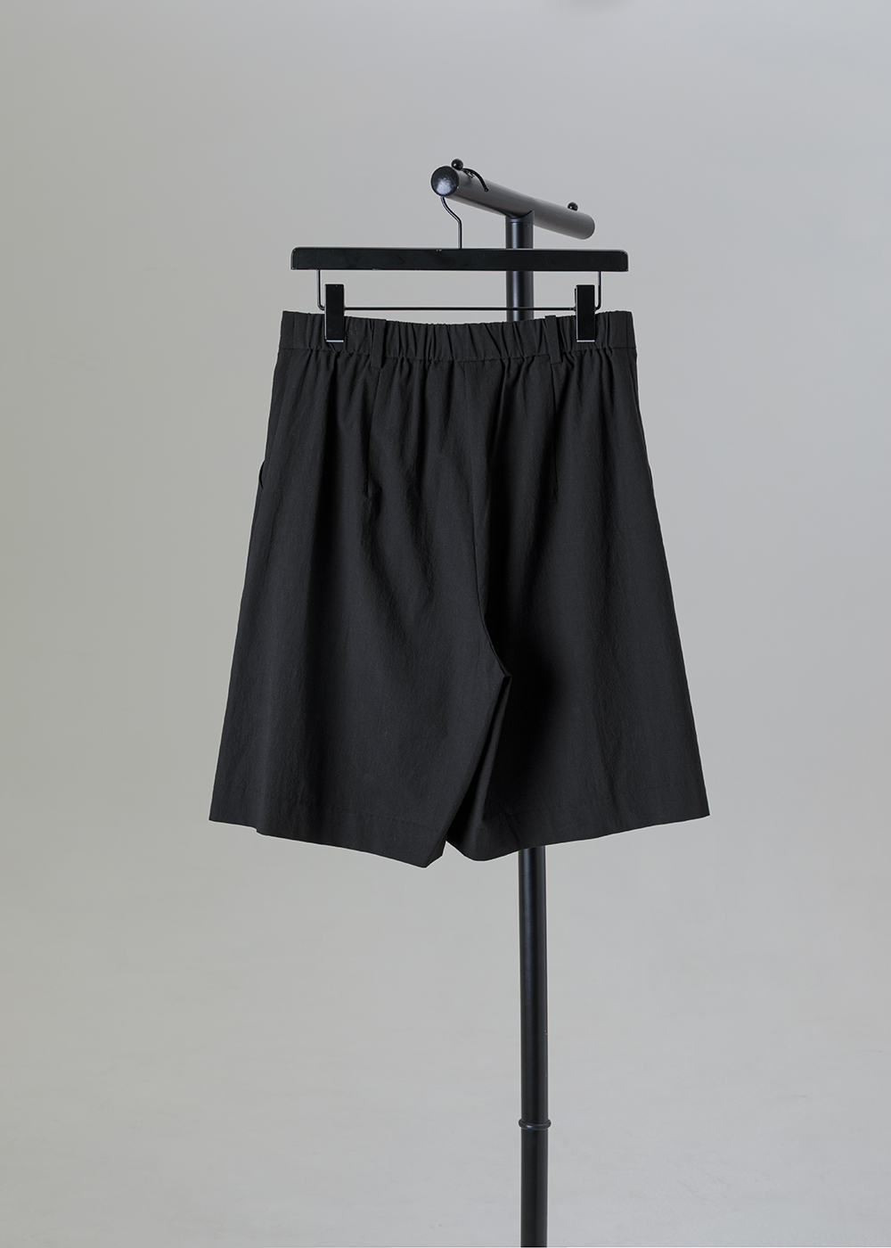 |柔霧棉紋|折射側邊內摺短裙褲