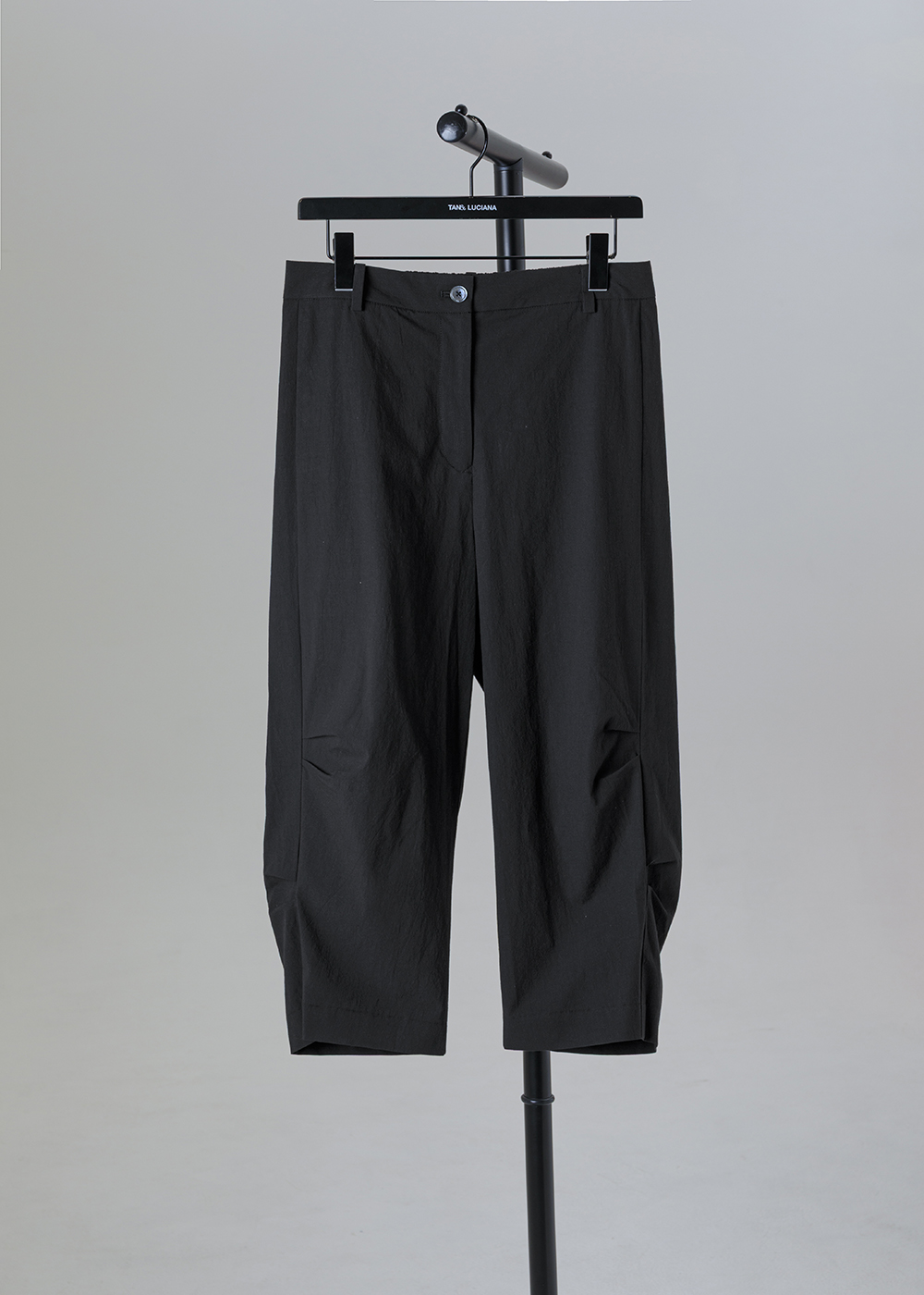 |柔霧棉紋|結構餘韻褲擺立體抽皺八分褲