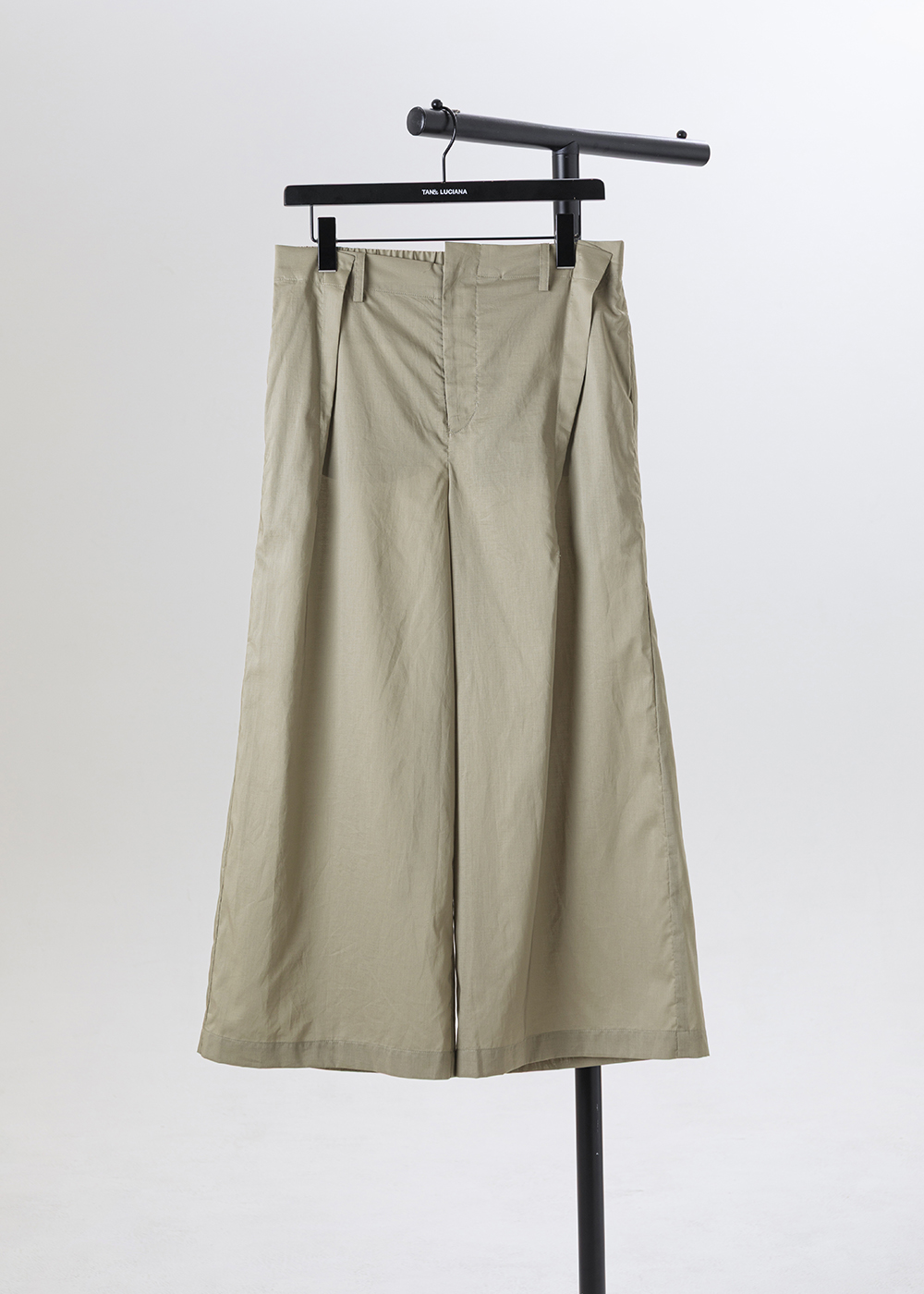 Cropped Pants