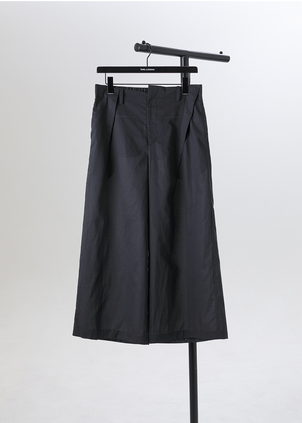Cropped Pants