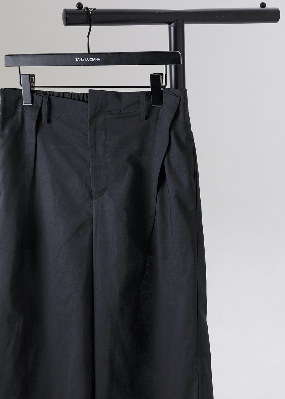 Cropped Pants