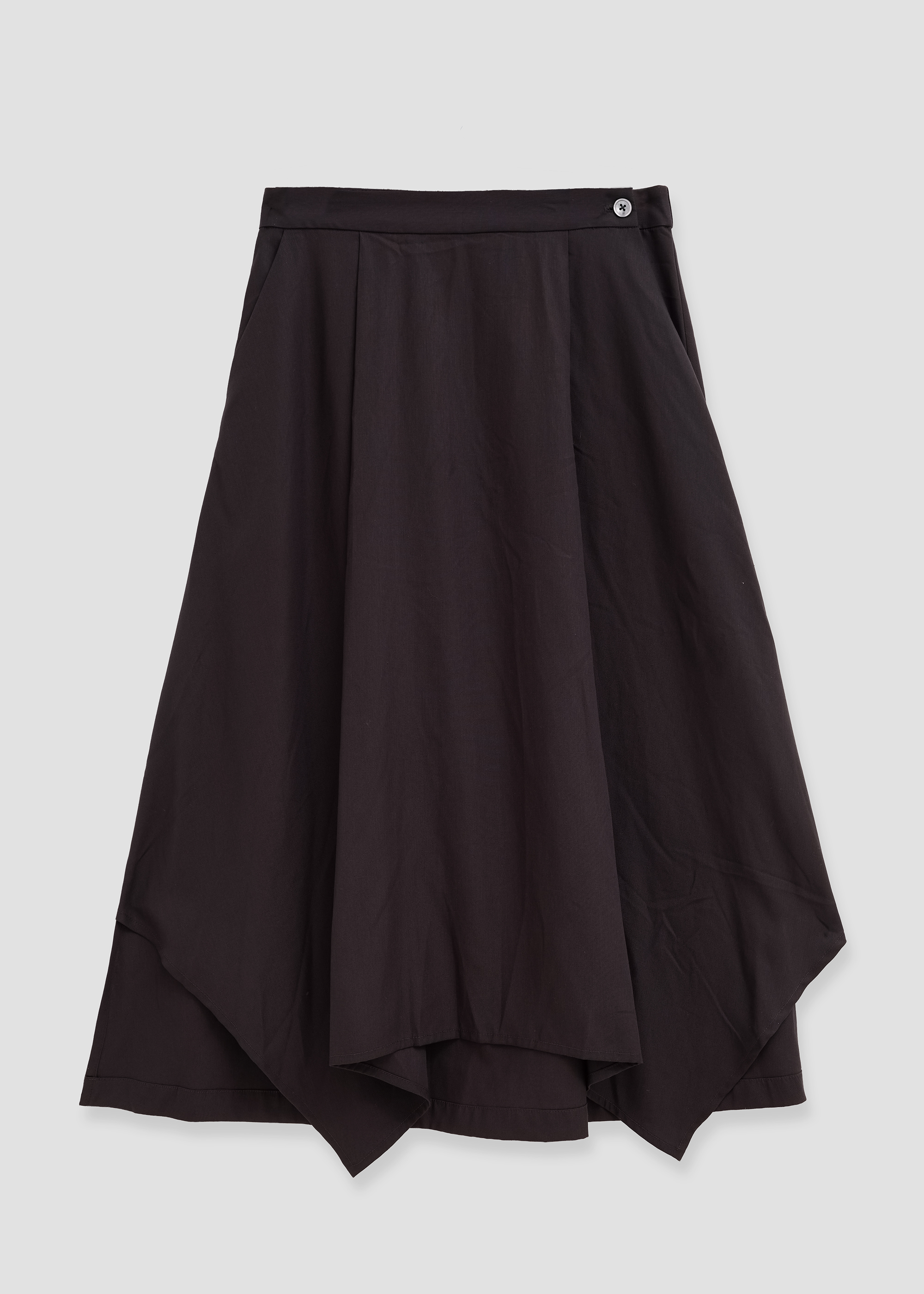 Asymmetrical skirt