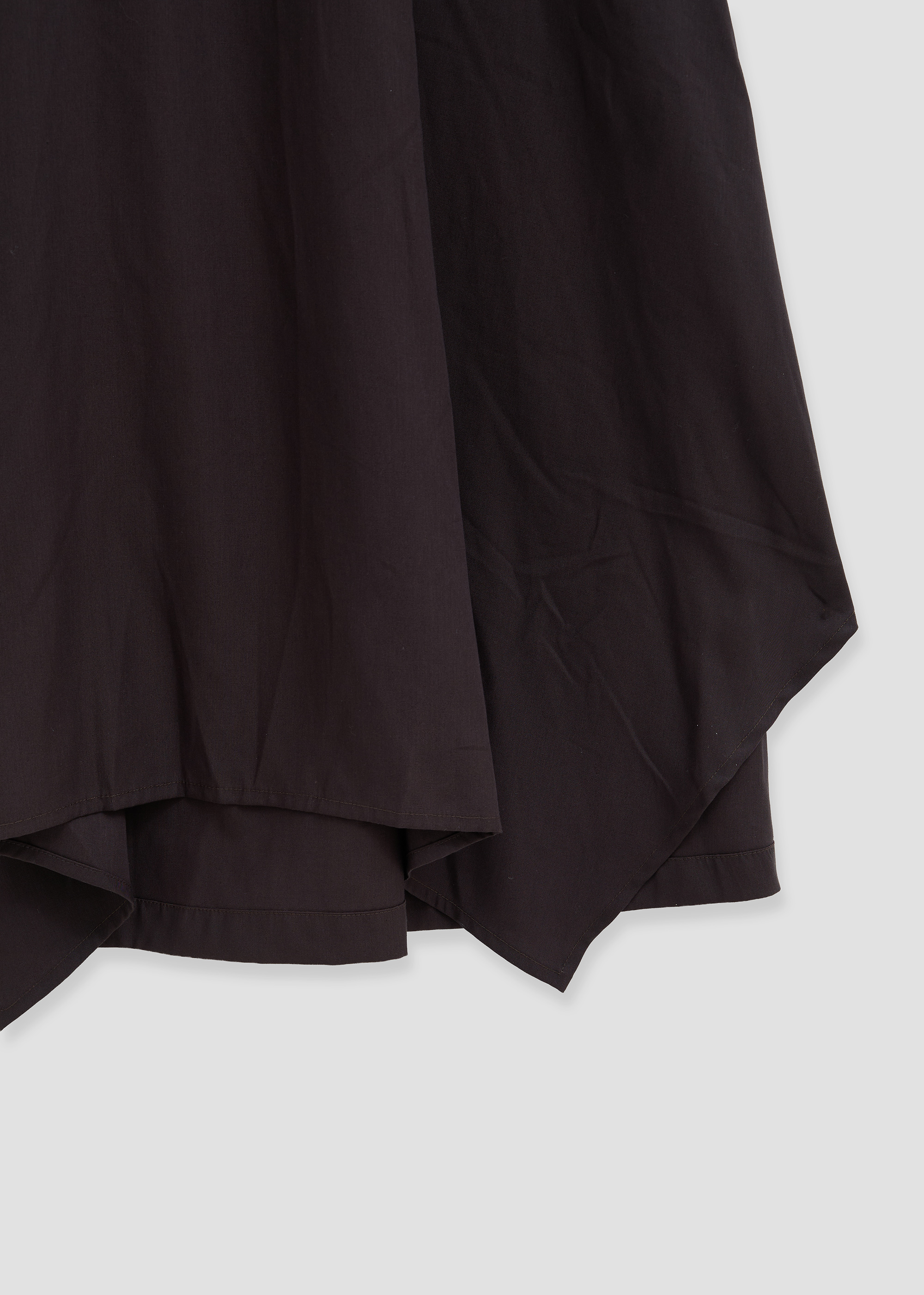Asymmetrical skirt