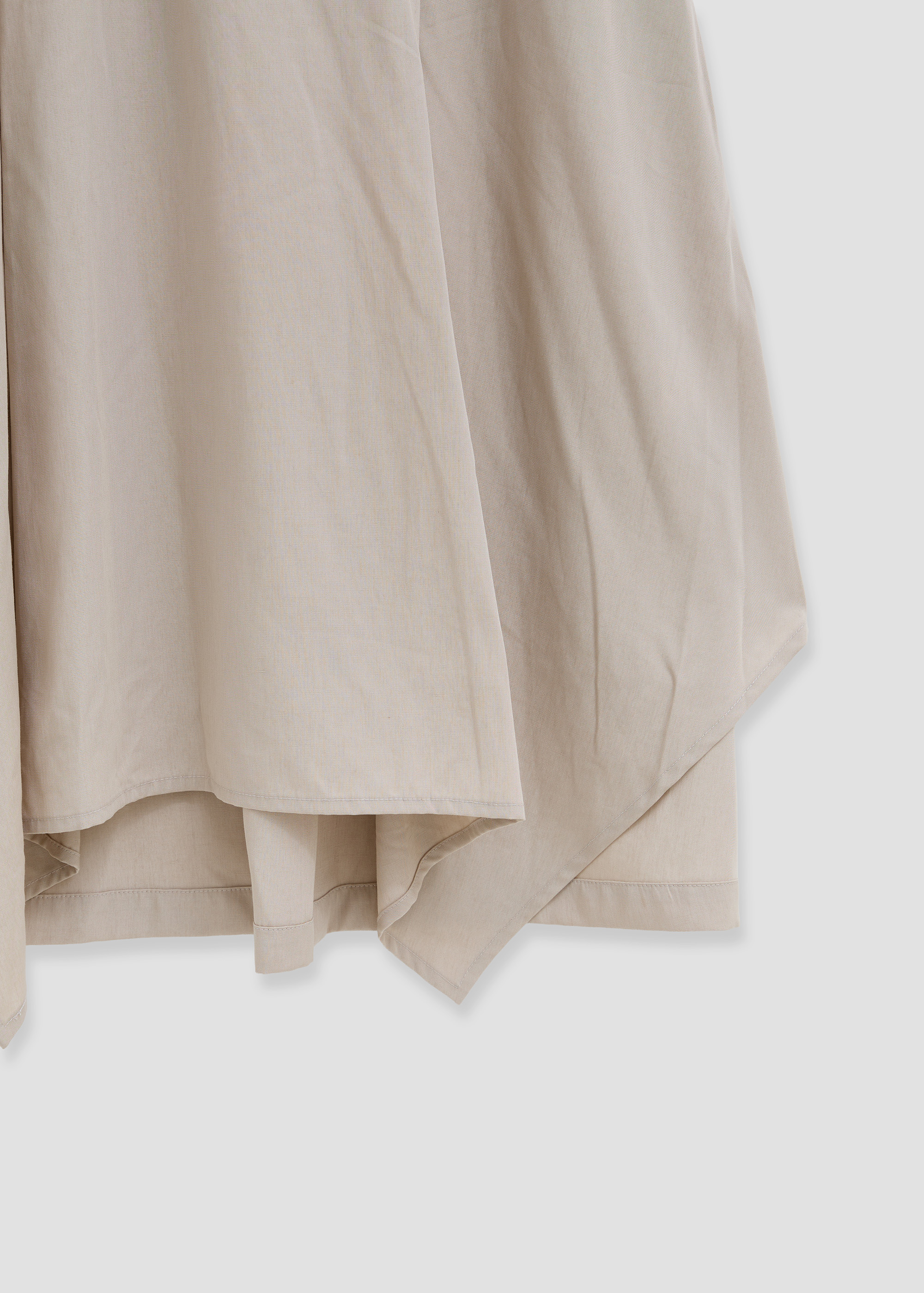 Asymmetrical skirt