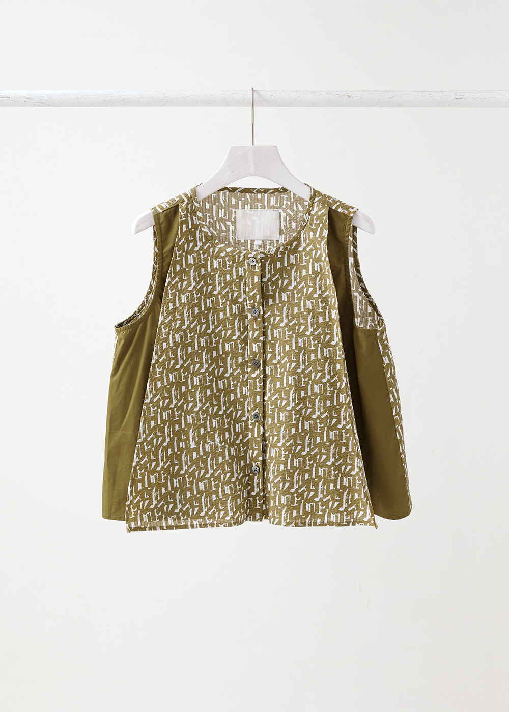 Spliced Sleeveless Blouse