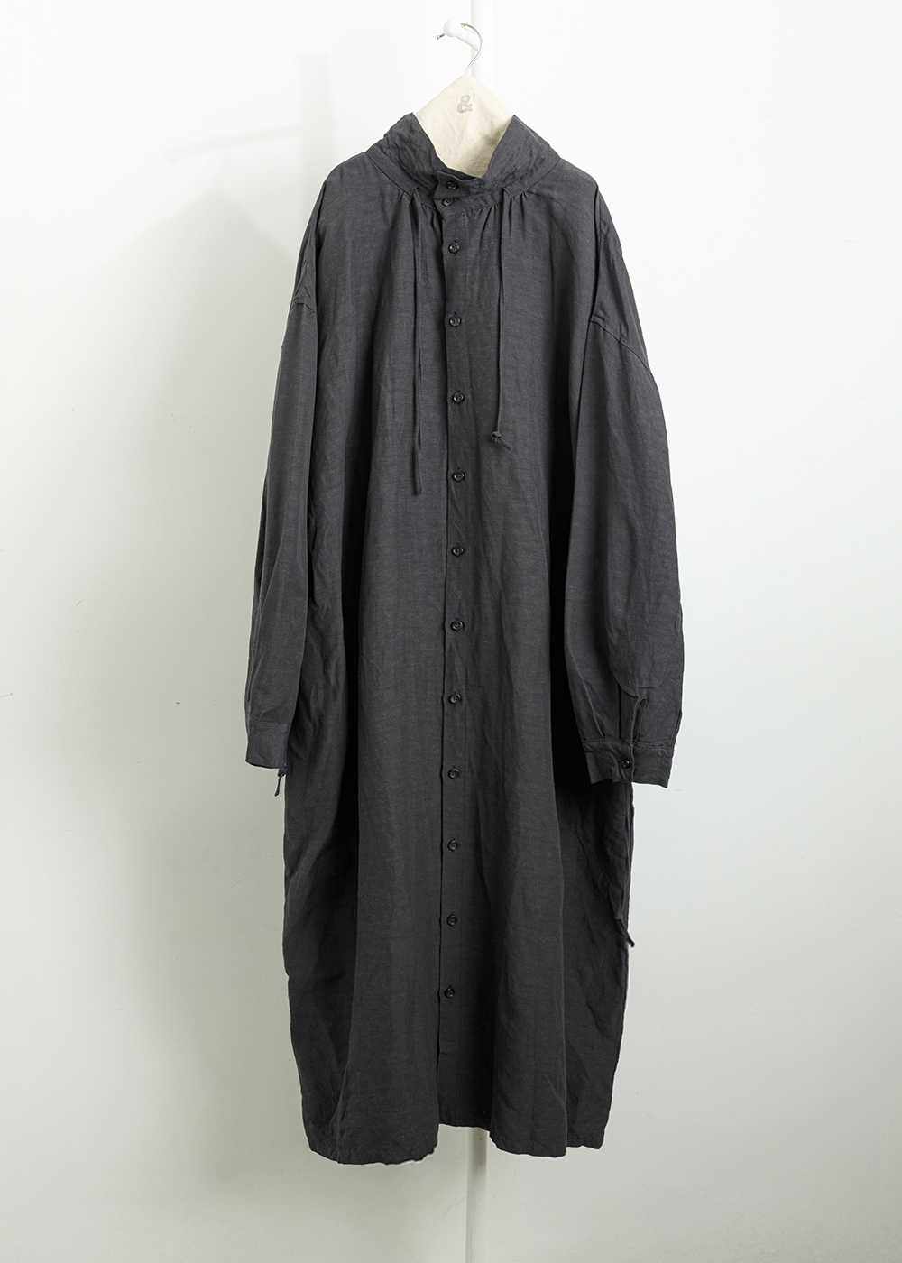 慵懶立領抽繩長洋裝