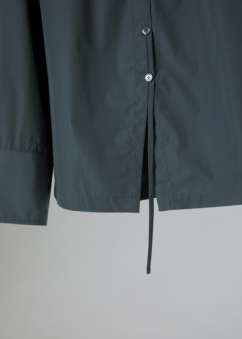 褶飾亨利領修身襯衫