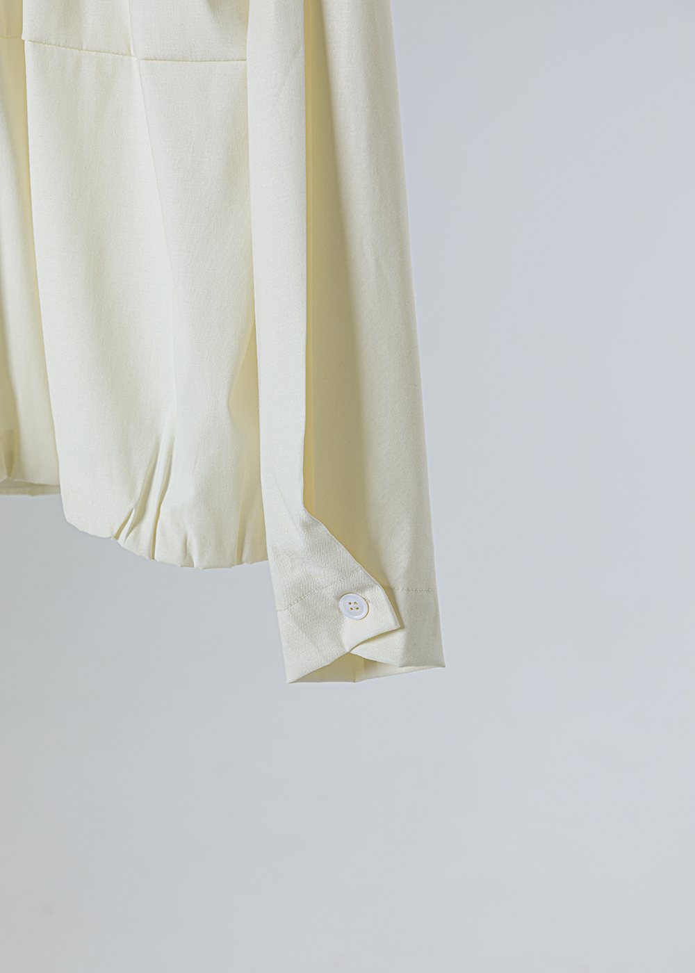 微瀾立褶花苞長袖上衣