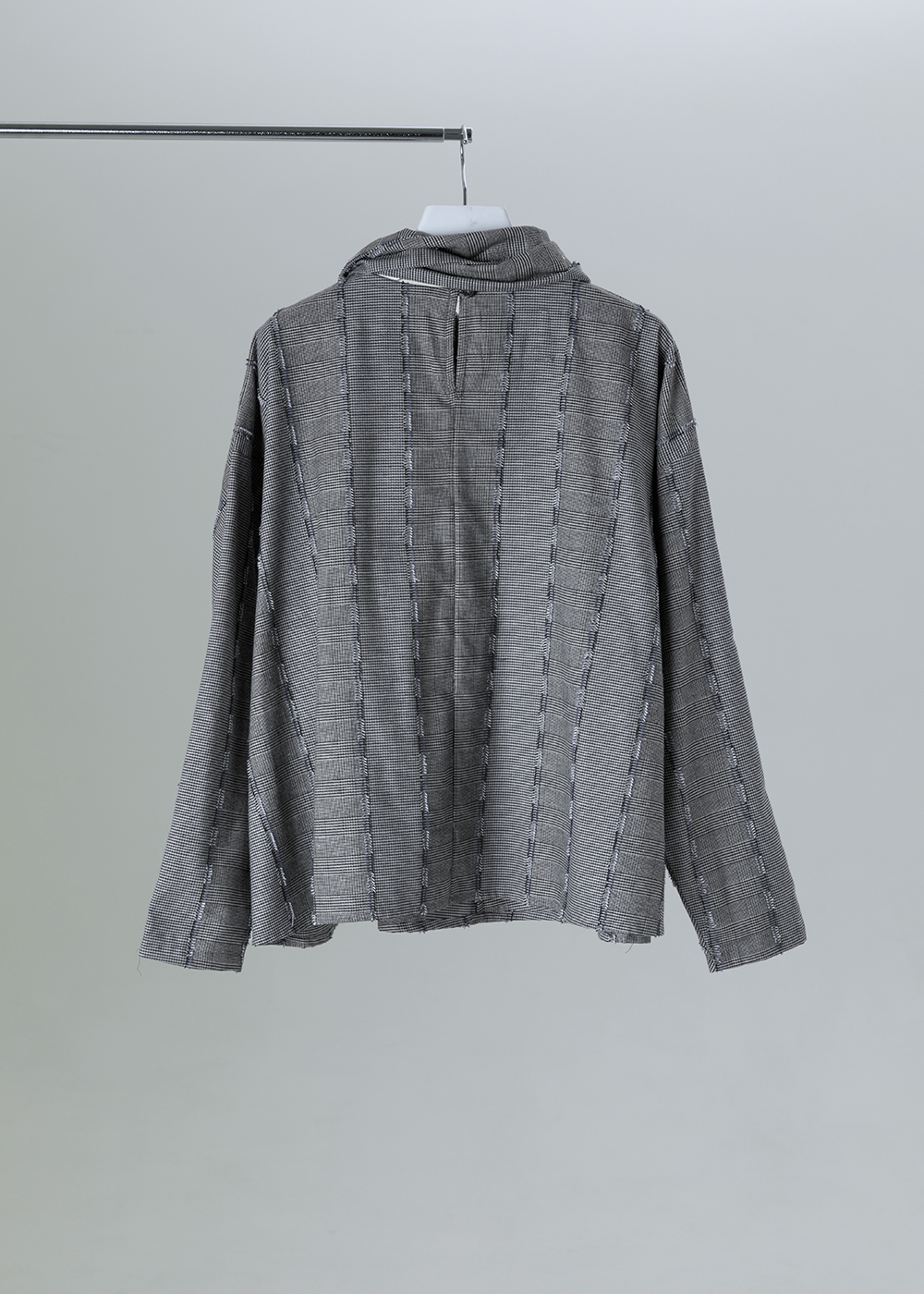 立體格紋立領綁結上衣