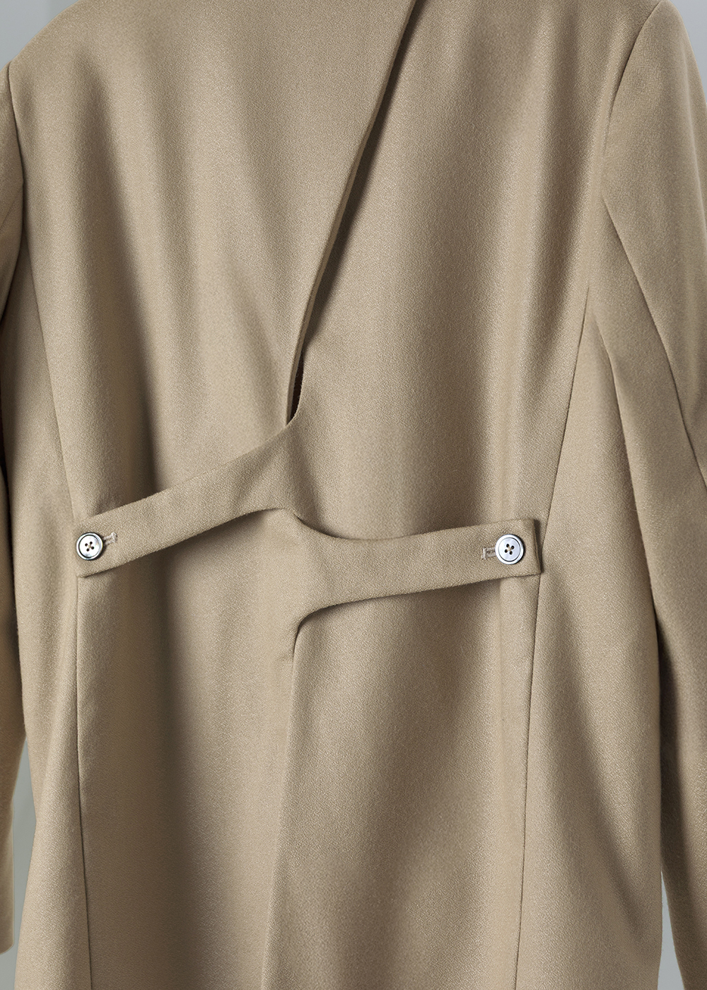 柔霧暖絨後背造型外套