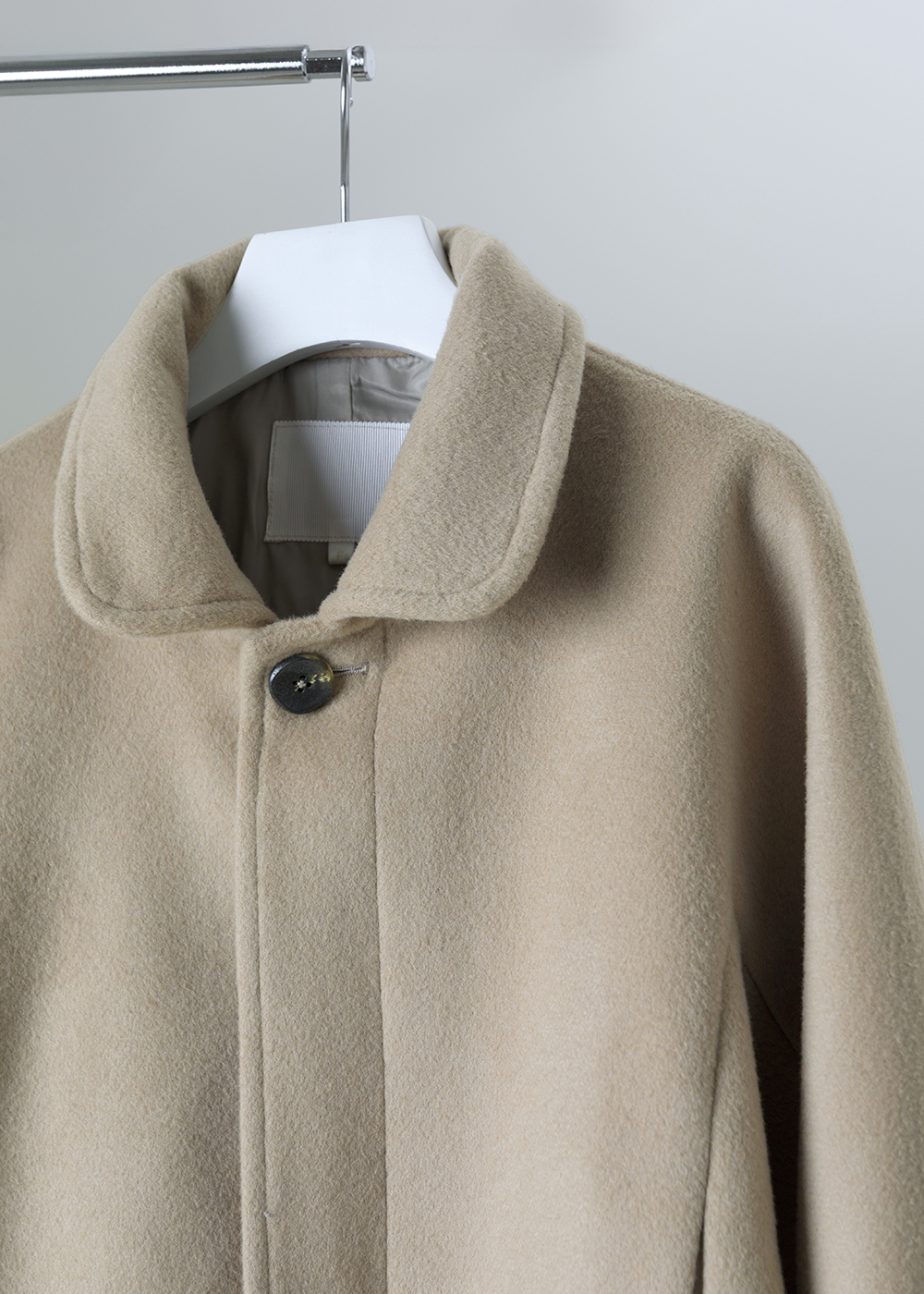 緩層圓領短版毛呢外套