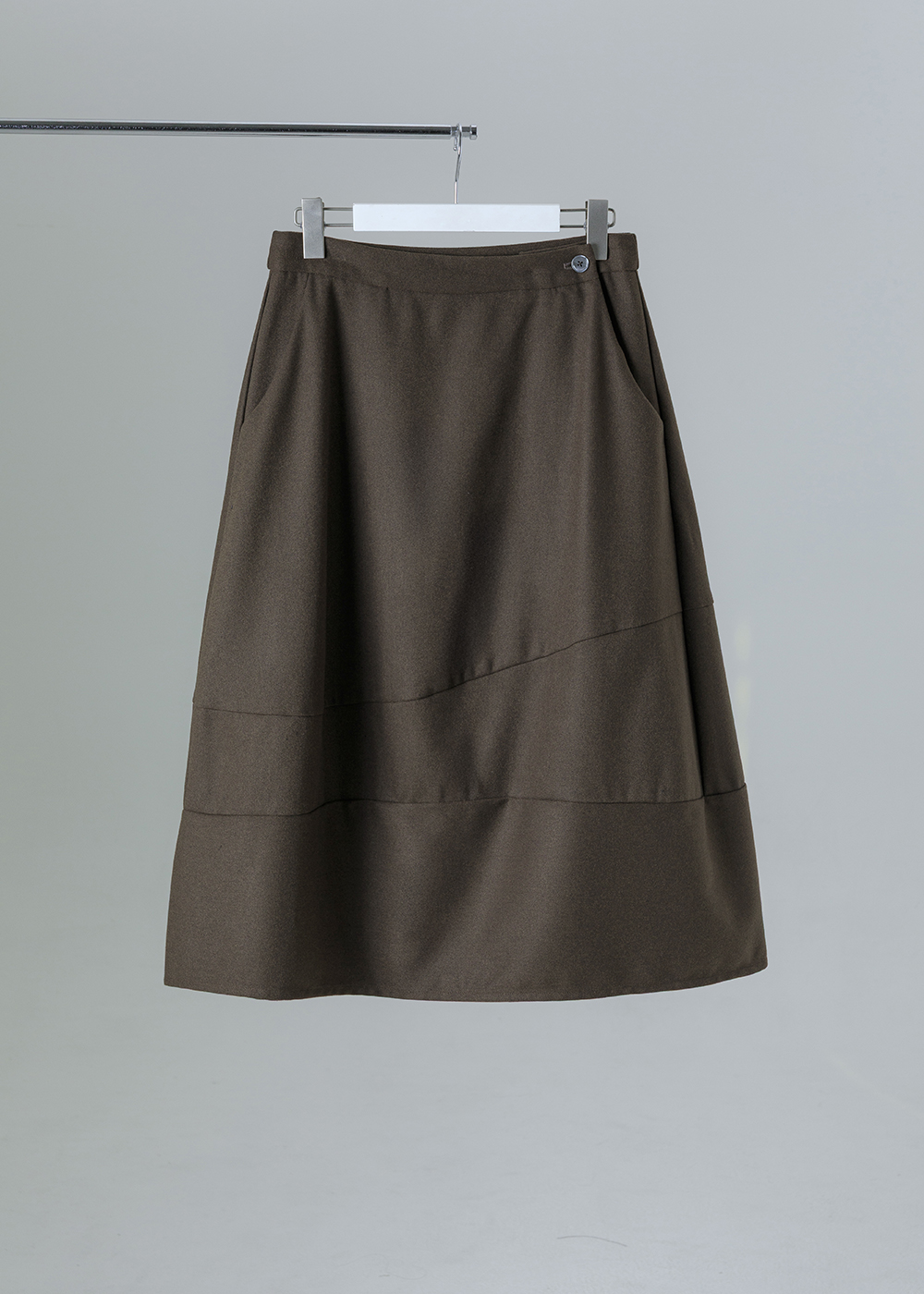 波紋不對稱拼接A字裙