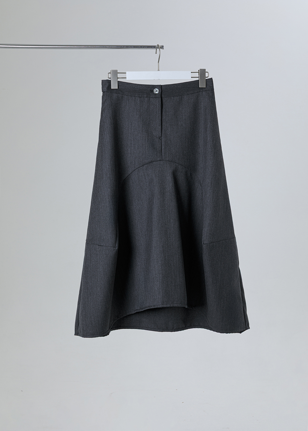 緩域立體弧線剪裁中長裙