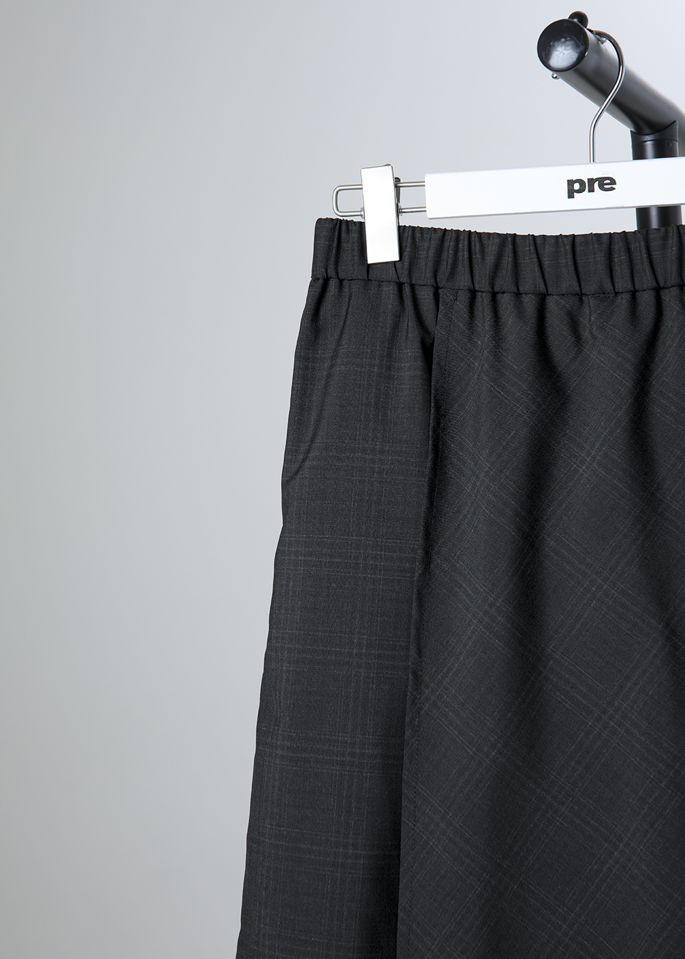 不對稱暗格紋疊片寬褲