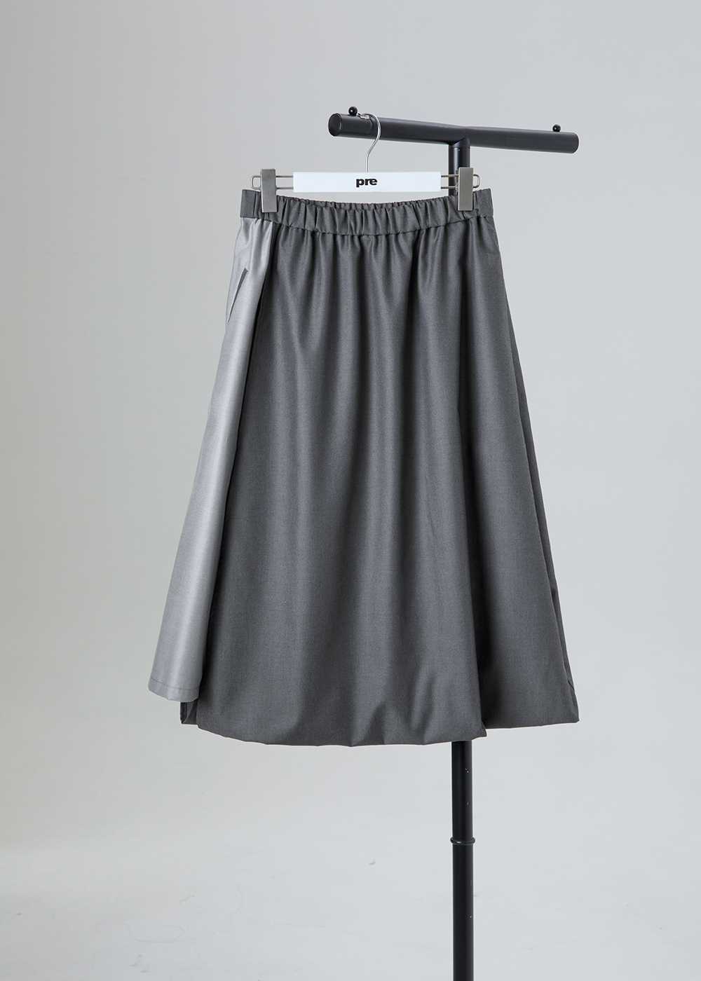 右疊片跳色泡泡擺長裙