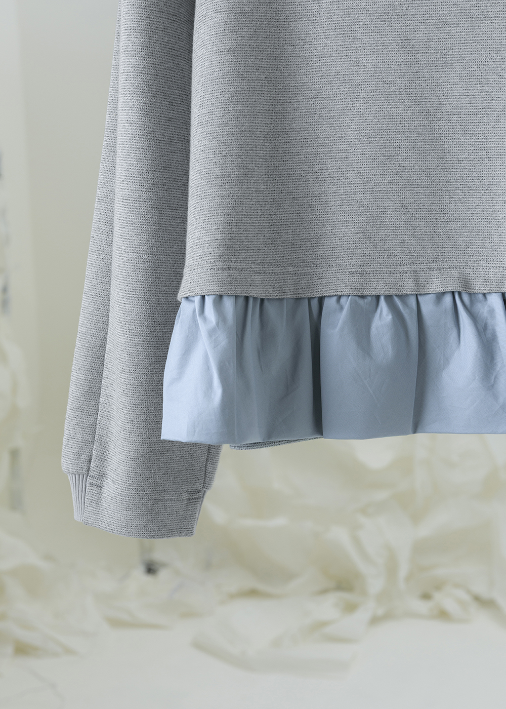 圓領格紋下襬拼接上衣