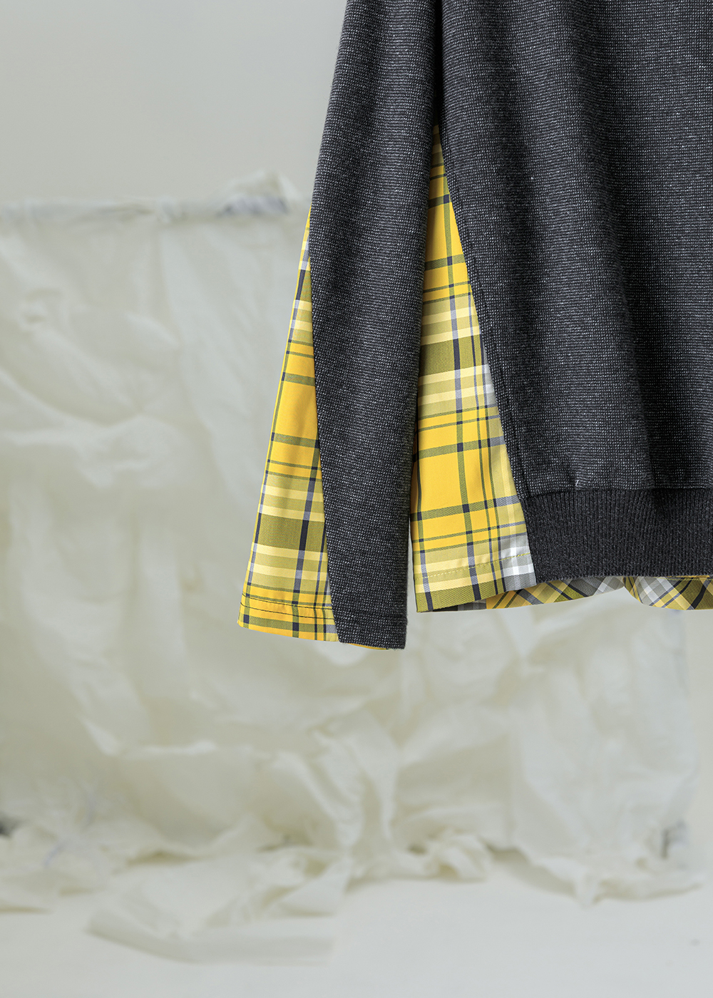 拼接襯材長袖上衣