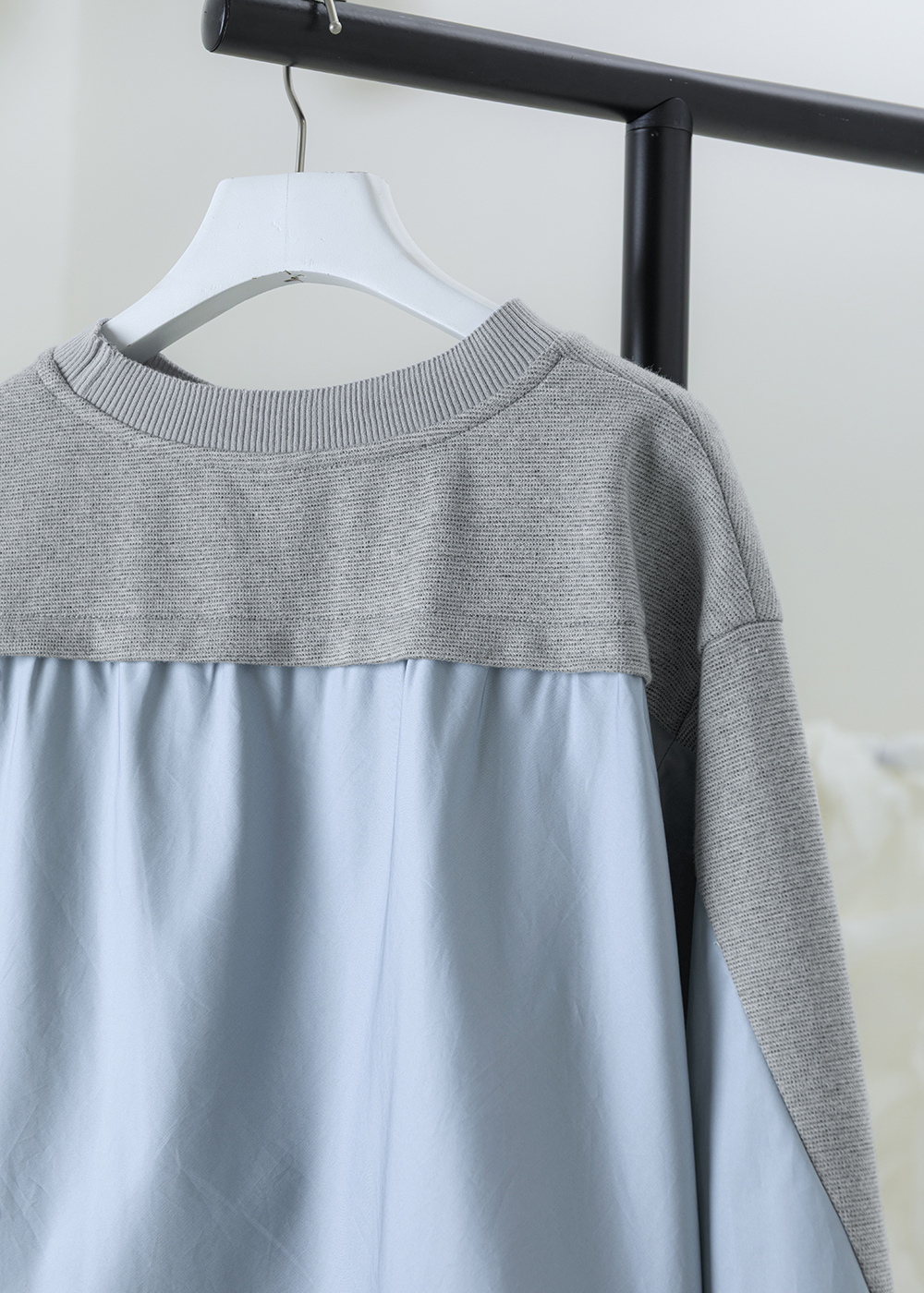 拼接襯材長袖上衣