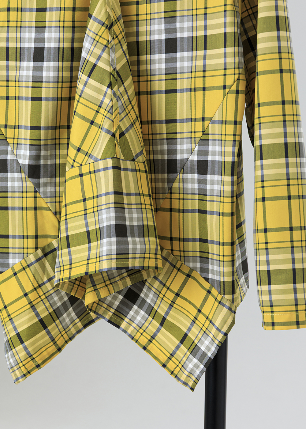 垂序落片拼接開襟襯衫