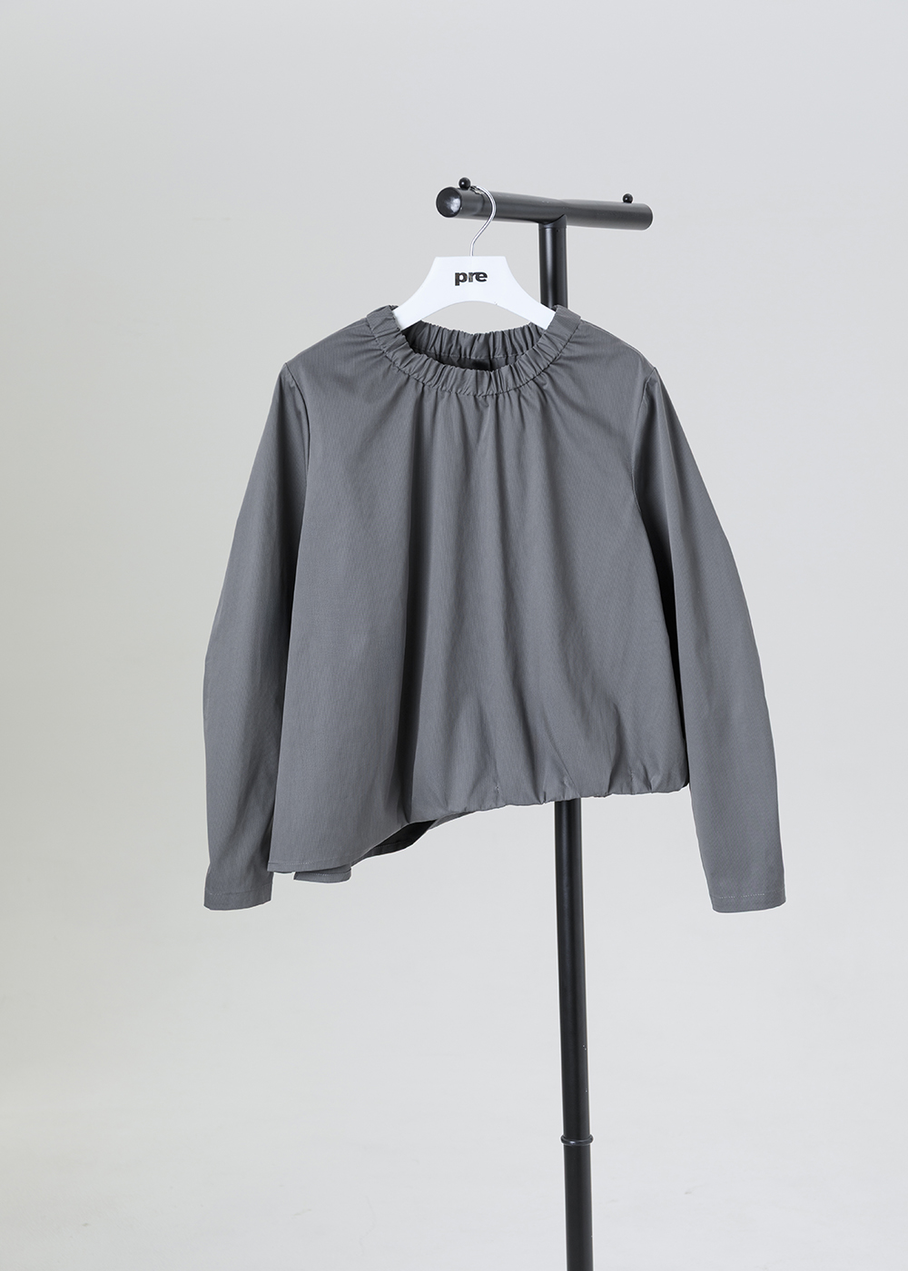 行雲不對稱褶皺上衣