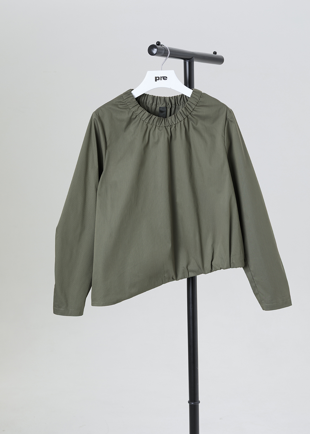 行雲不對稱褶皺上衣