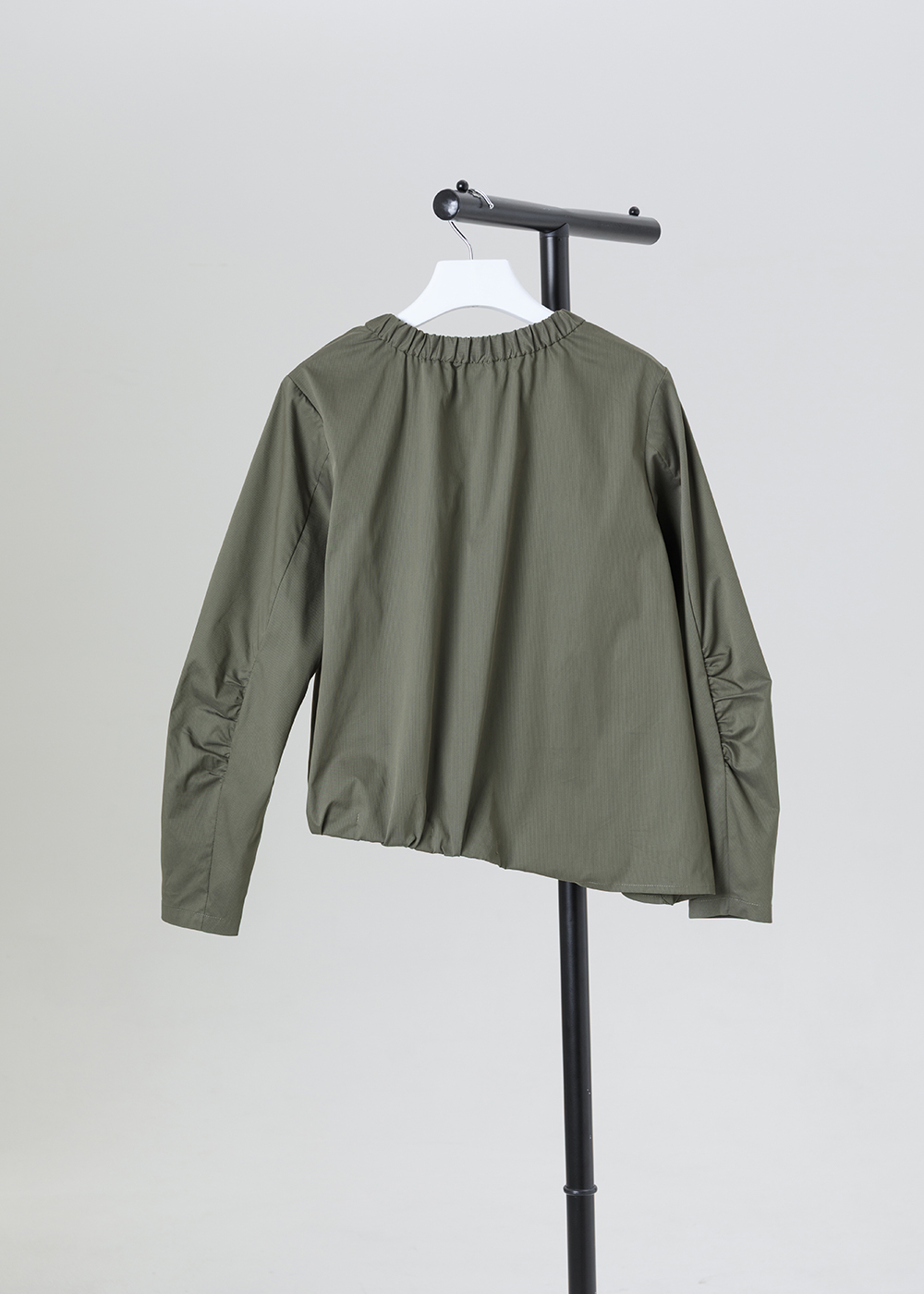 行雲不對稱褶皺上衣