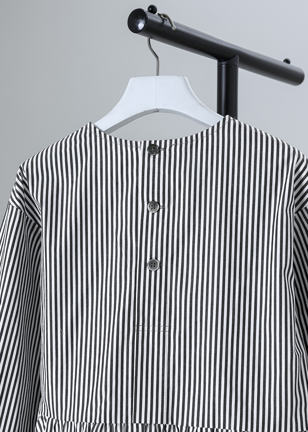 雙層荷葉細紋上衣