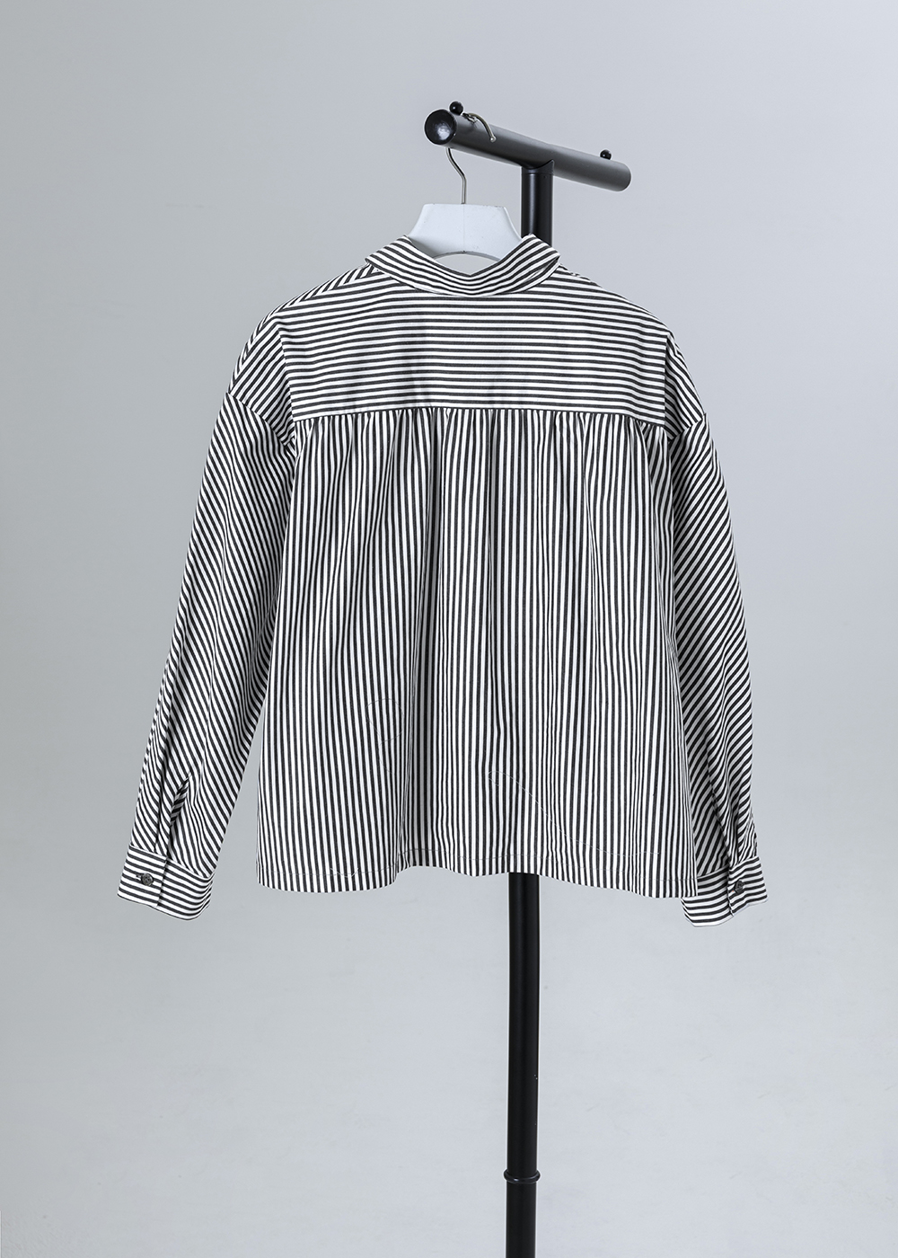 錯置條紋活褶襯衫