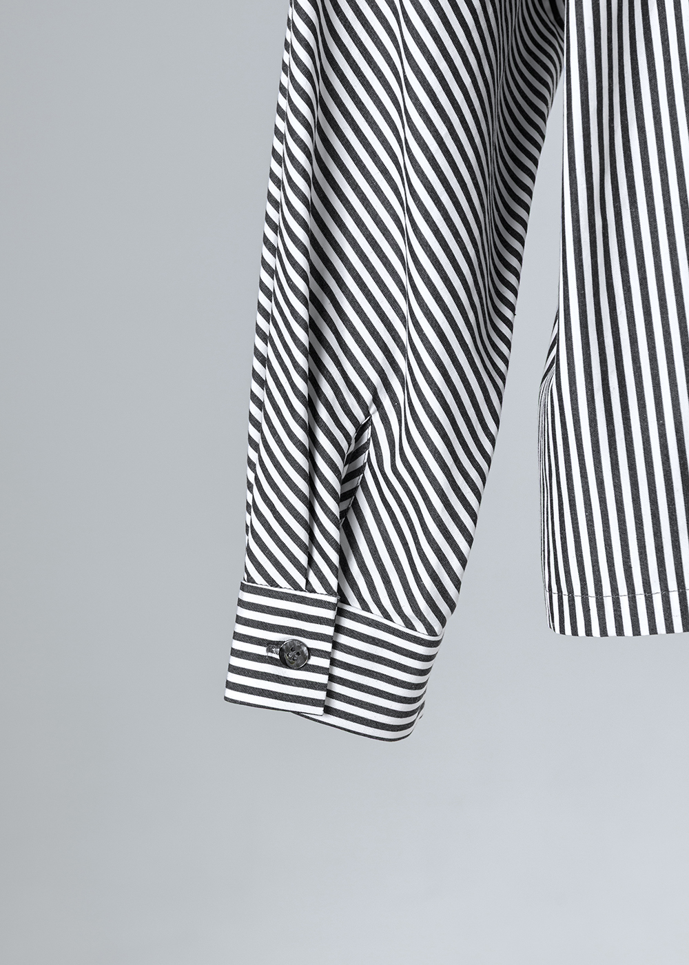 錯置條紋活褶襯衫