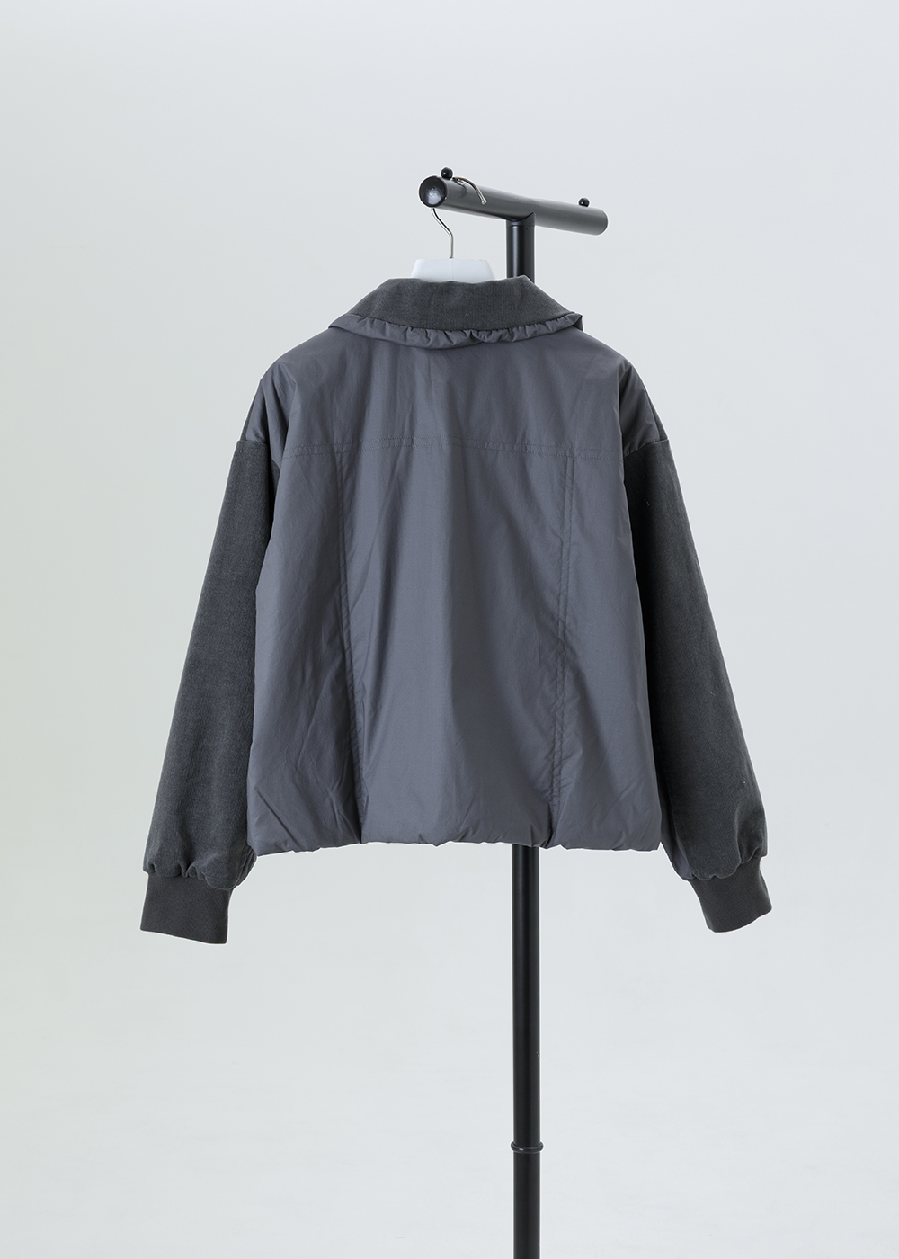 異塑弧領鋪棉外套