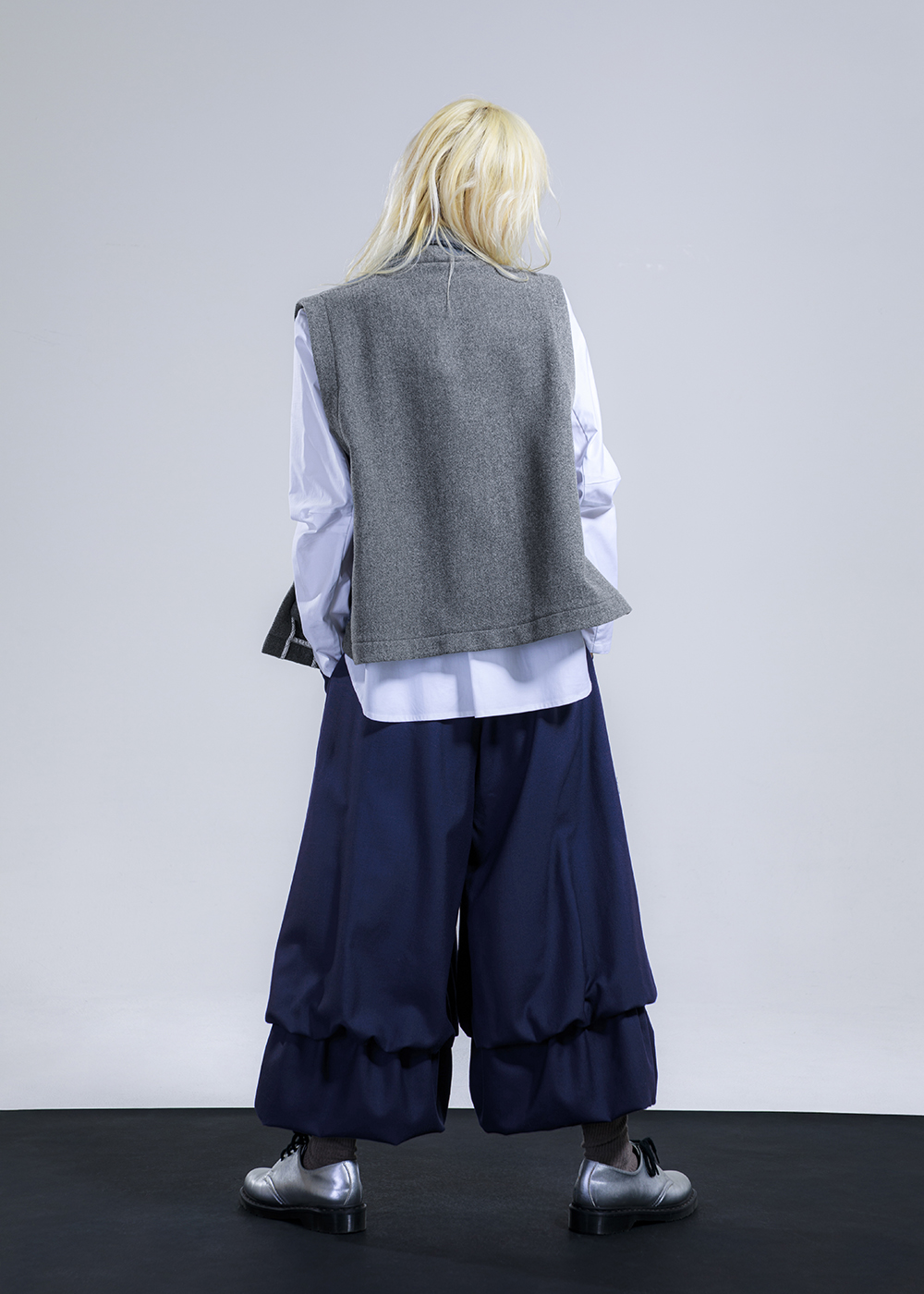 翻領立體剪裁背心