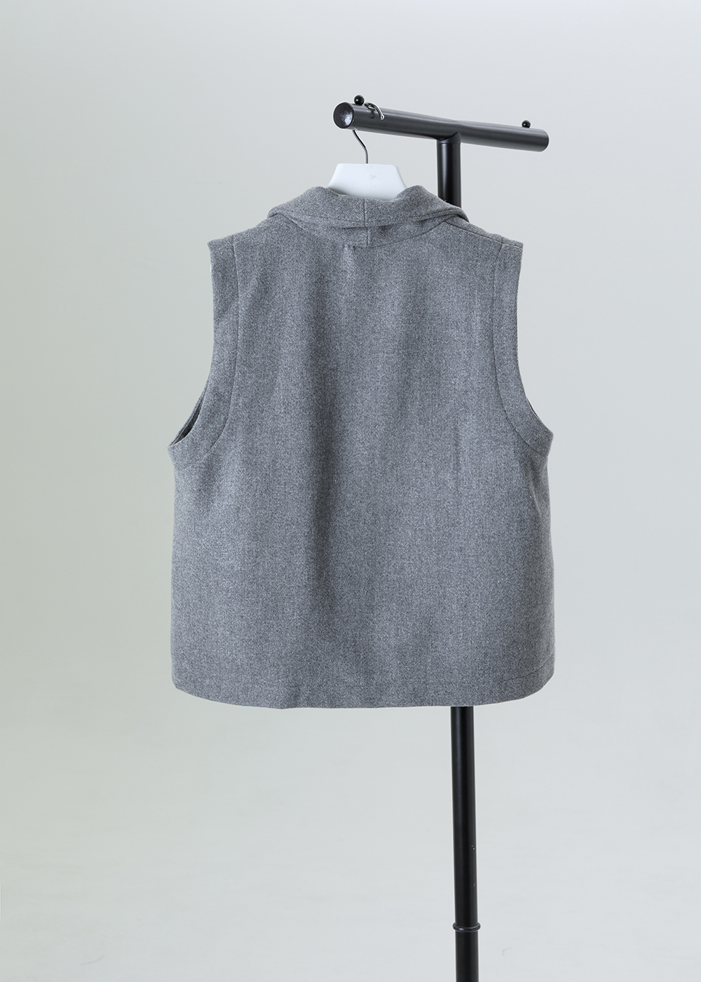 翻領立體剪裁背心
