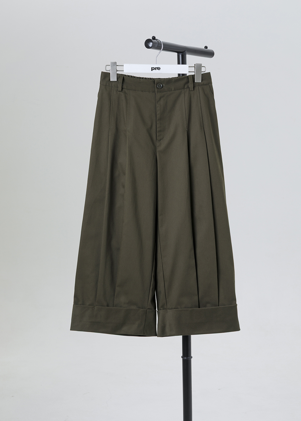 緩弧立體繭形寬褲