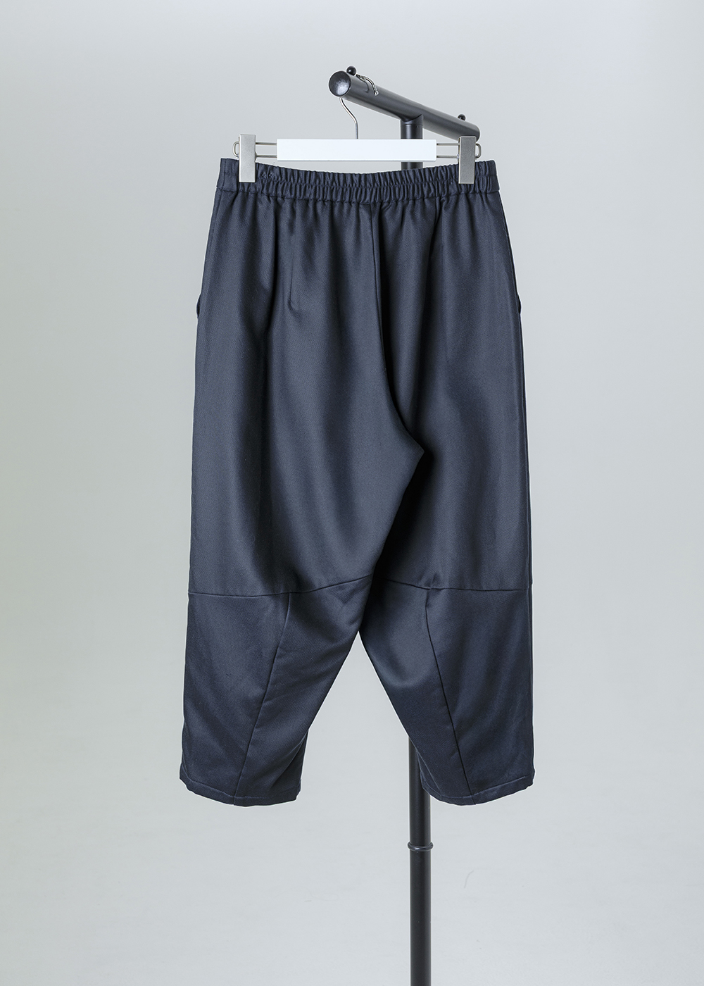 Jersey barrel leg pants
