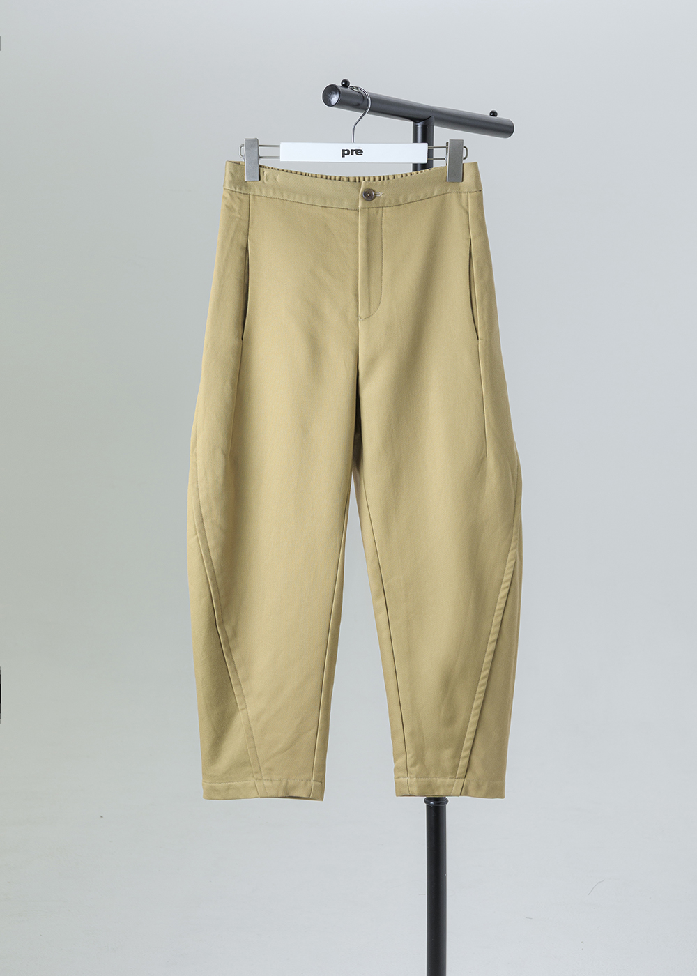 弧線螺旋剪裁錐形褲