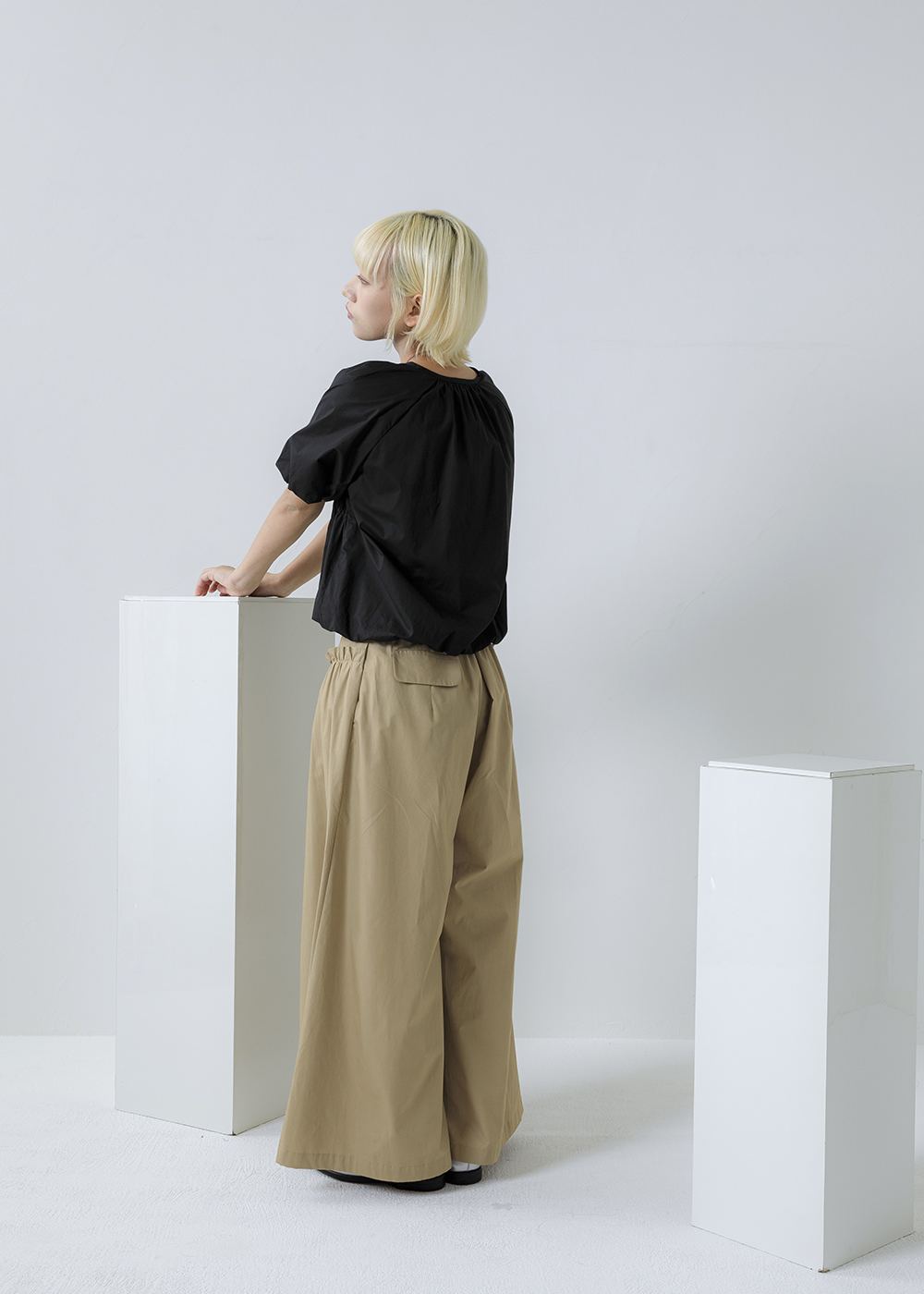 立體抽皺拉克蘭短袖上衣