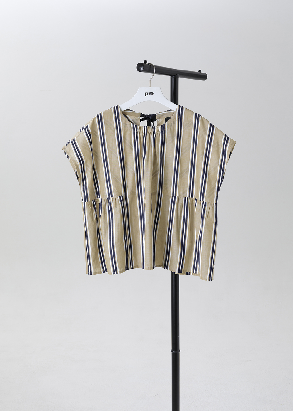 律動拼接抓皺條紋上衣