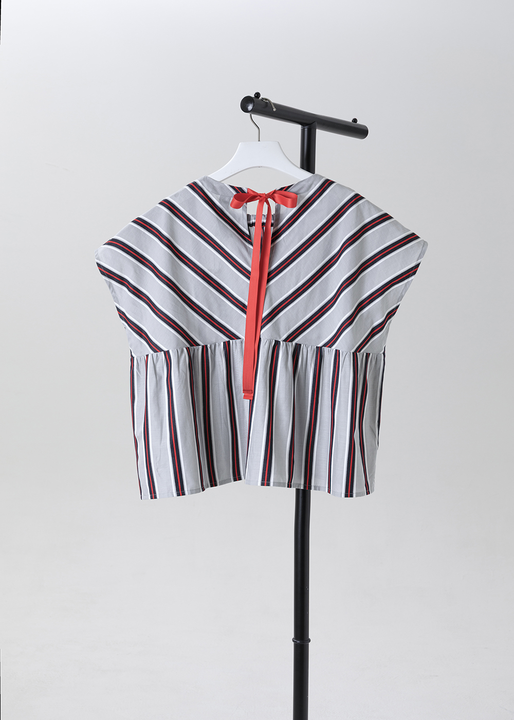 律動拼接抓皺條紋上衣