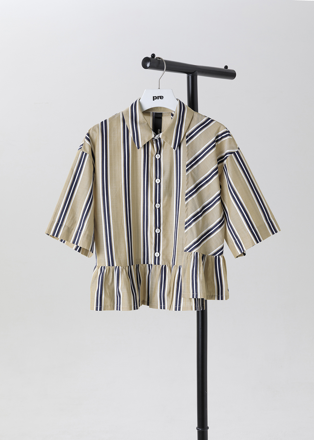 嬉遊拼接荷葉襬飾襯衫