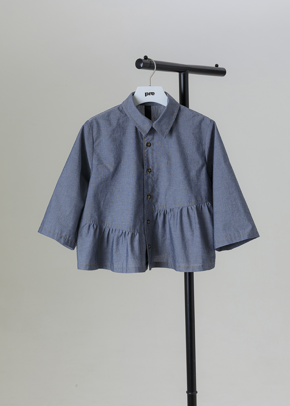 薄織丹寧肌理| 變奏斜切拼接下擺襯衫