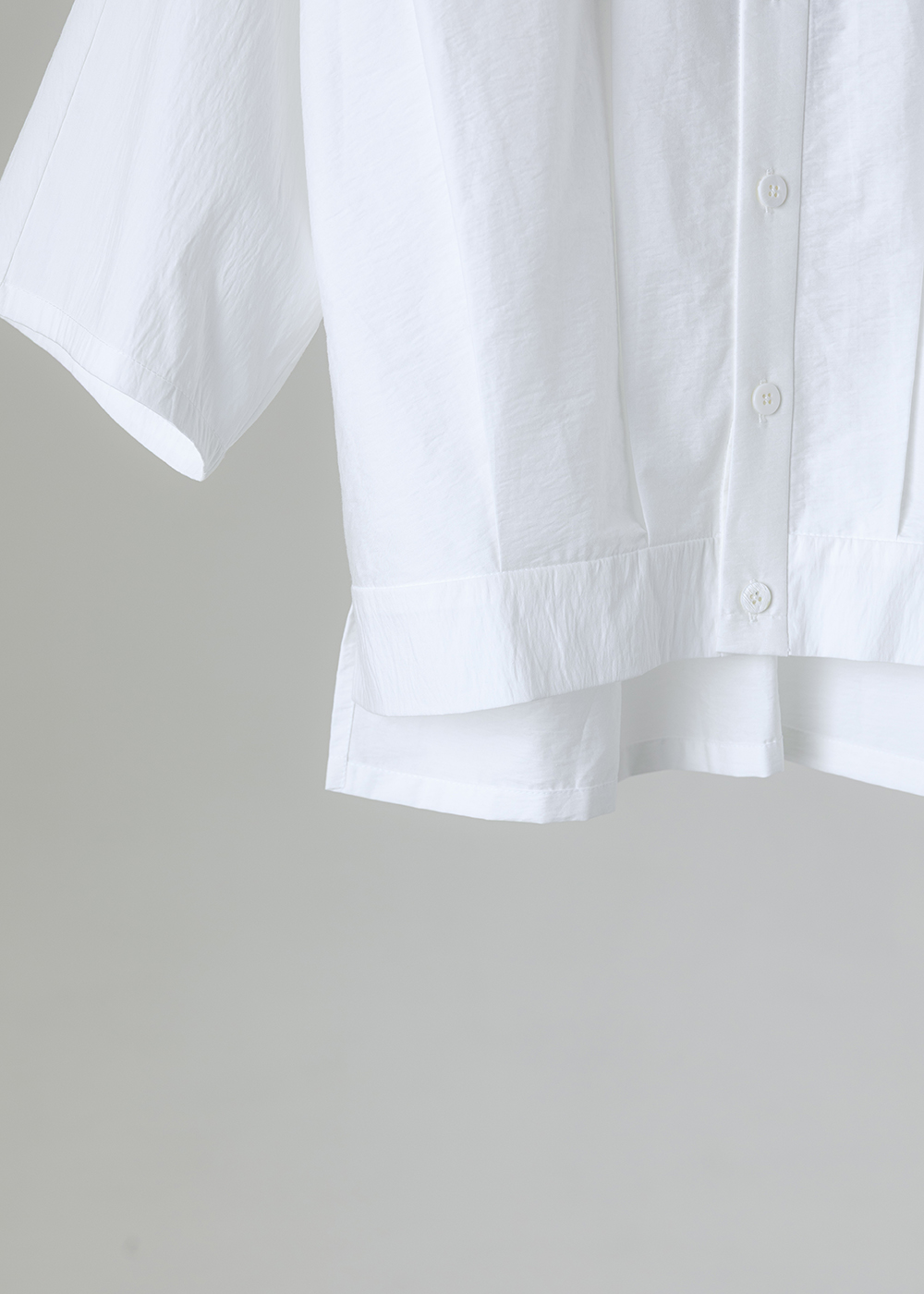 浮冰短版箱型寬袖襯衫