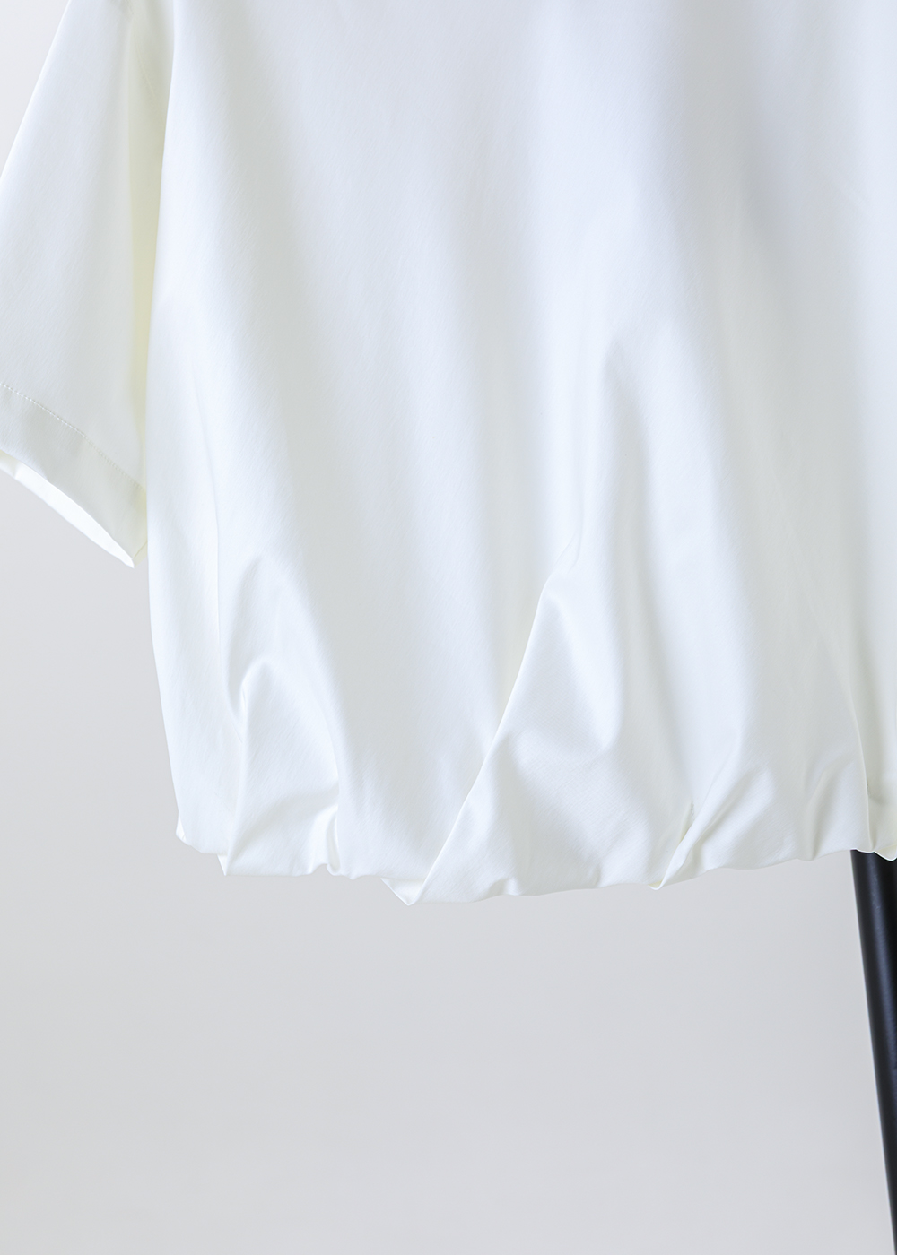 |忘穿・渾然| 泡襬箱型短上衣