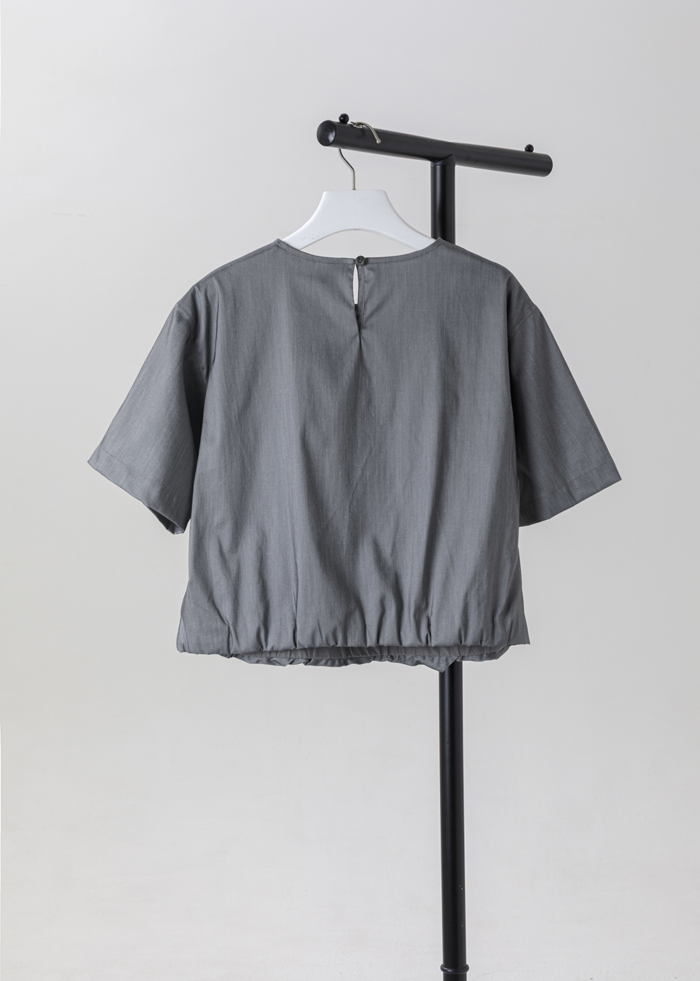 |忘穿・渾然| 泡襬箱型短上衣